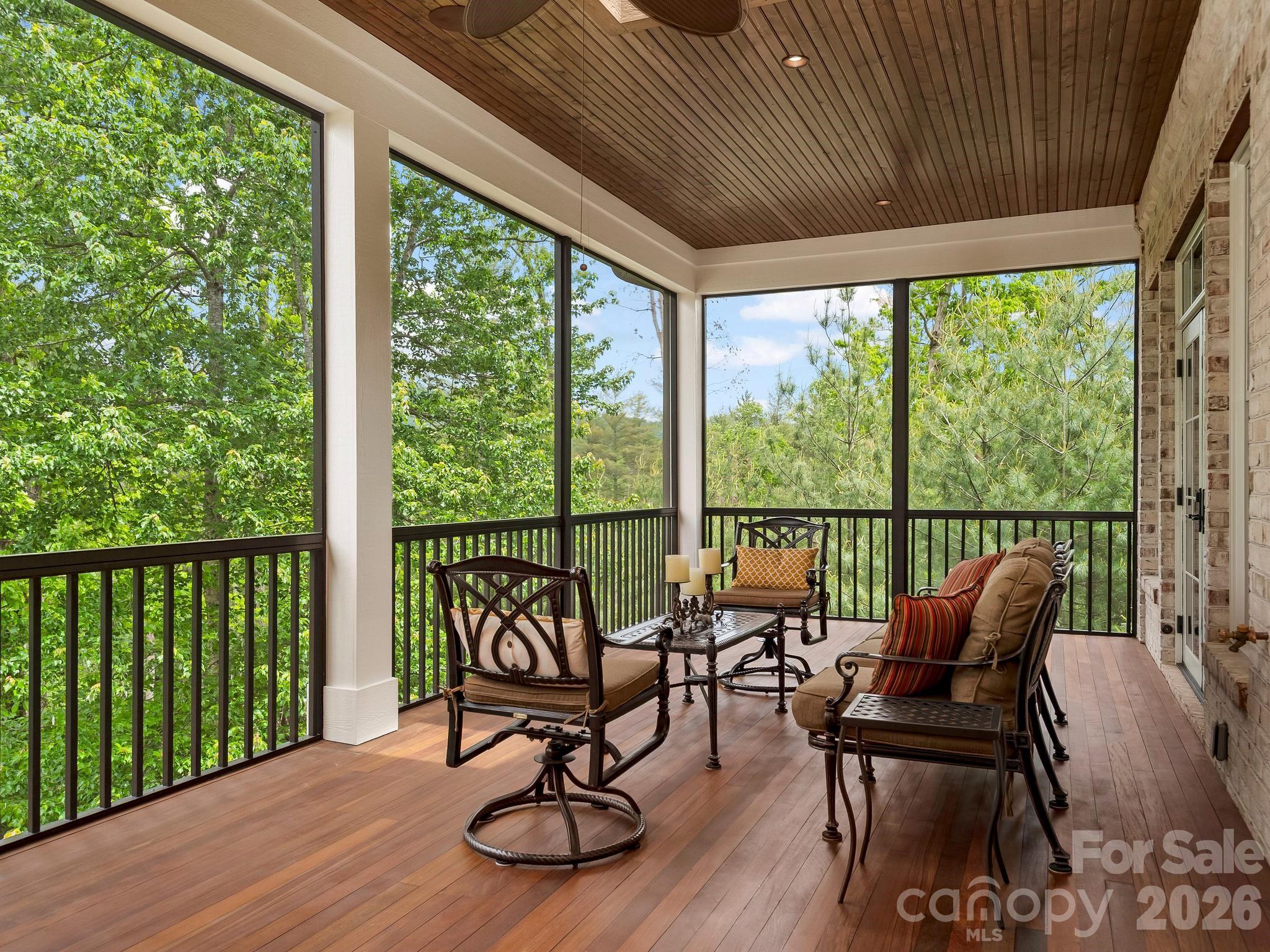 29 Stansbury Drive — Asheville