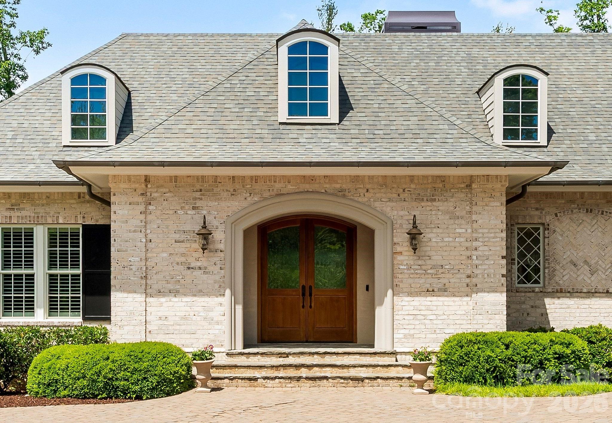29 Stansbury Drive — Asheville