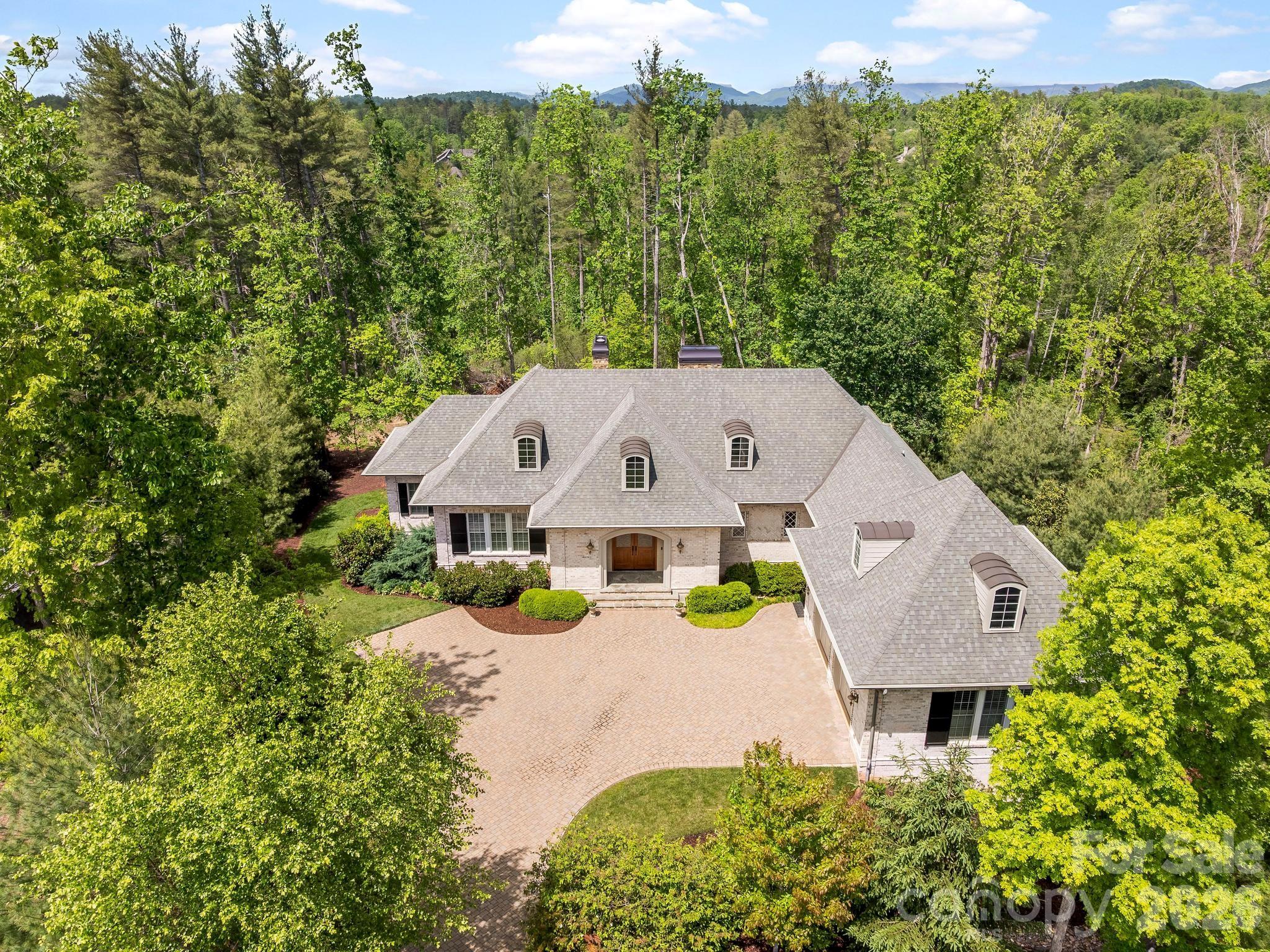29 Stansbury Drive — Asheville