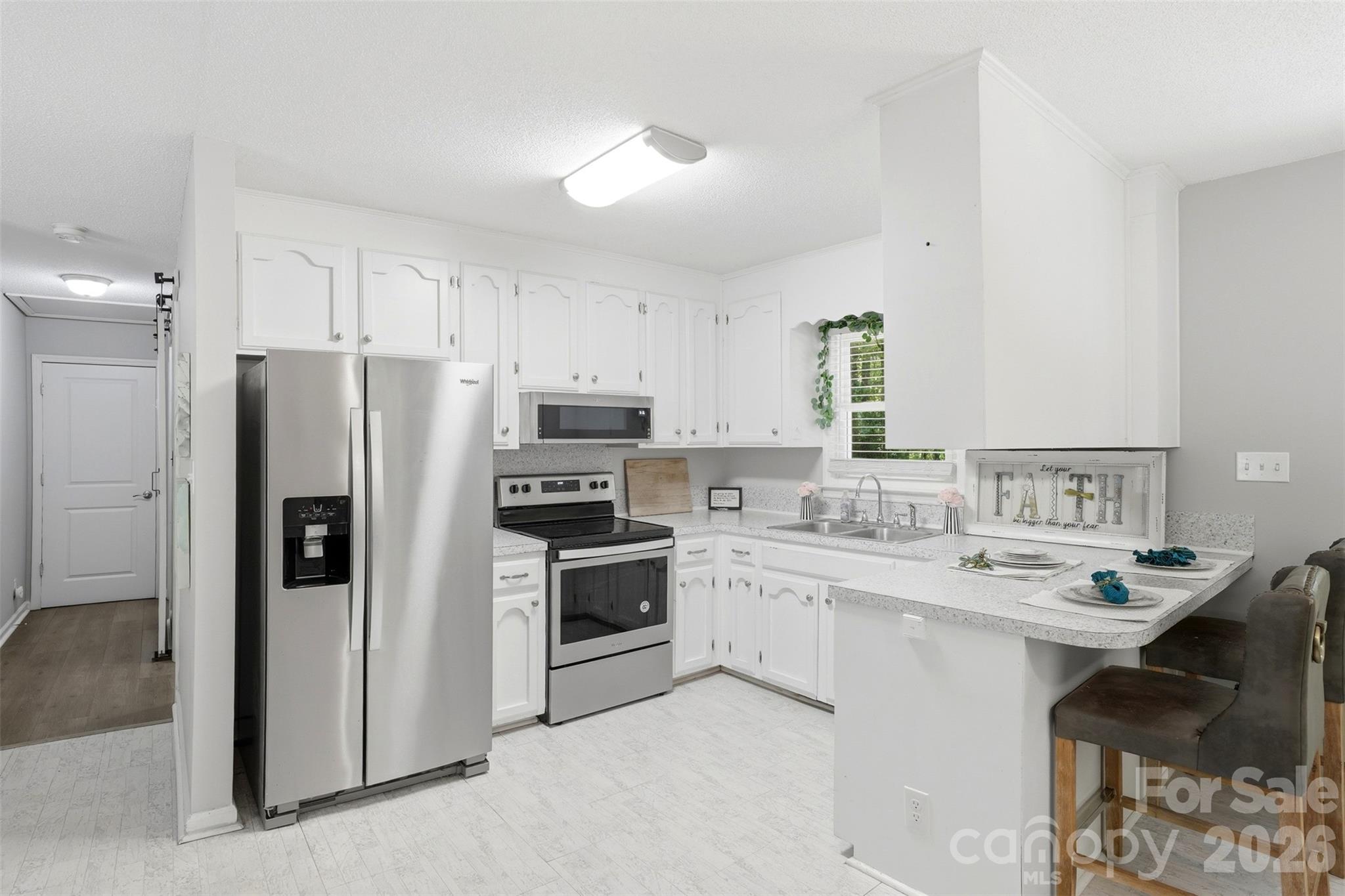 1525 Reservation Road — Rock Hill