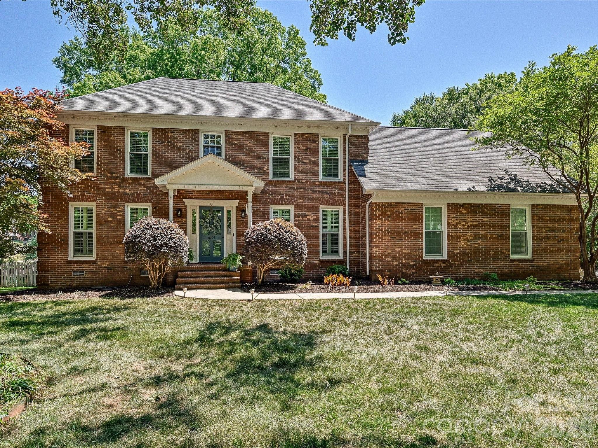 6304 Dovefield Road — Charlotte