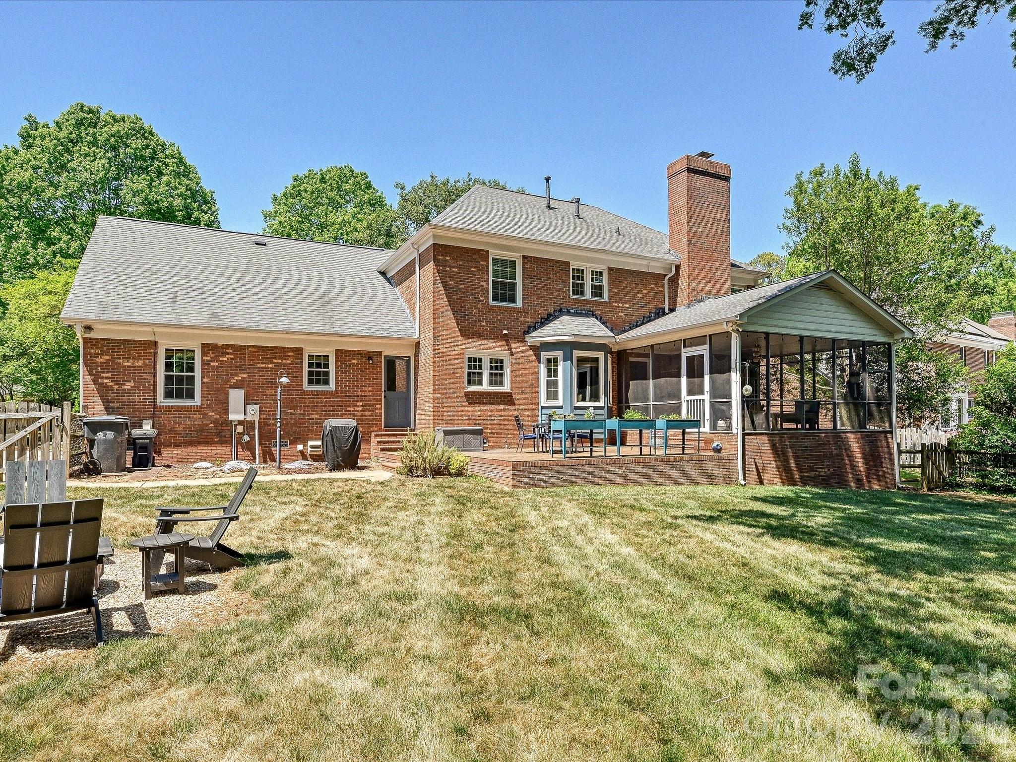 6304 Dovefield Road — Charlotte