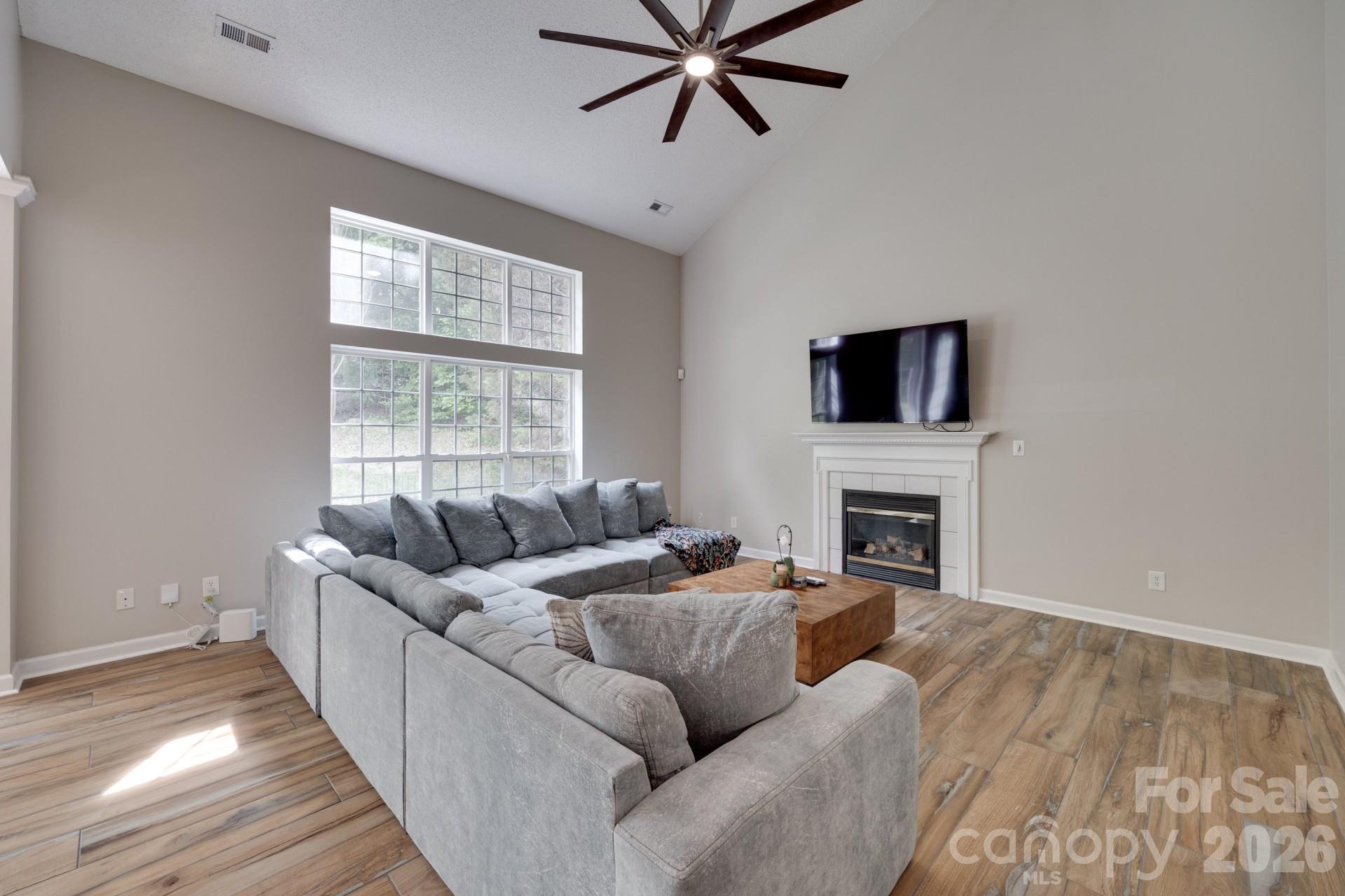 12719 Vantage Point Lane — Huntersville