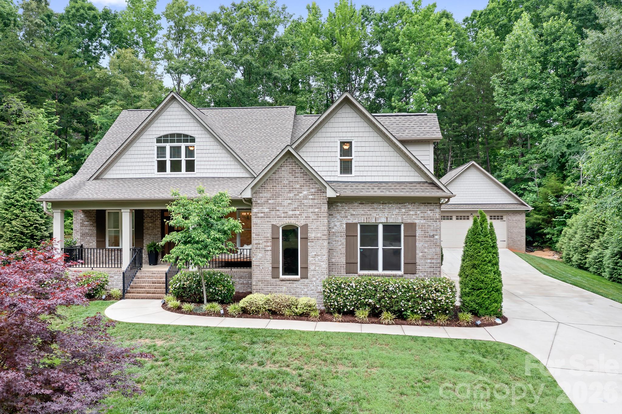 115 Buckingham Place Road — Mooresville