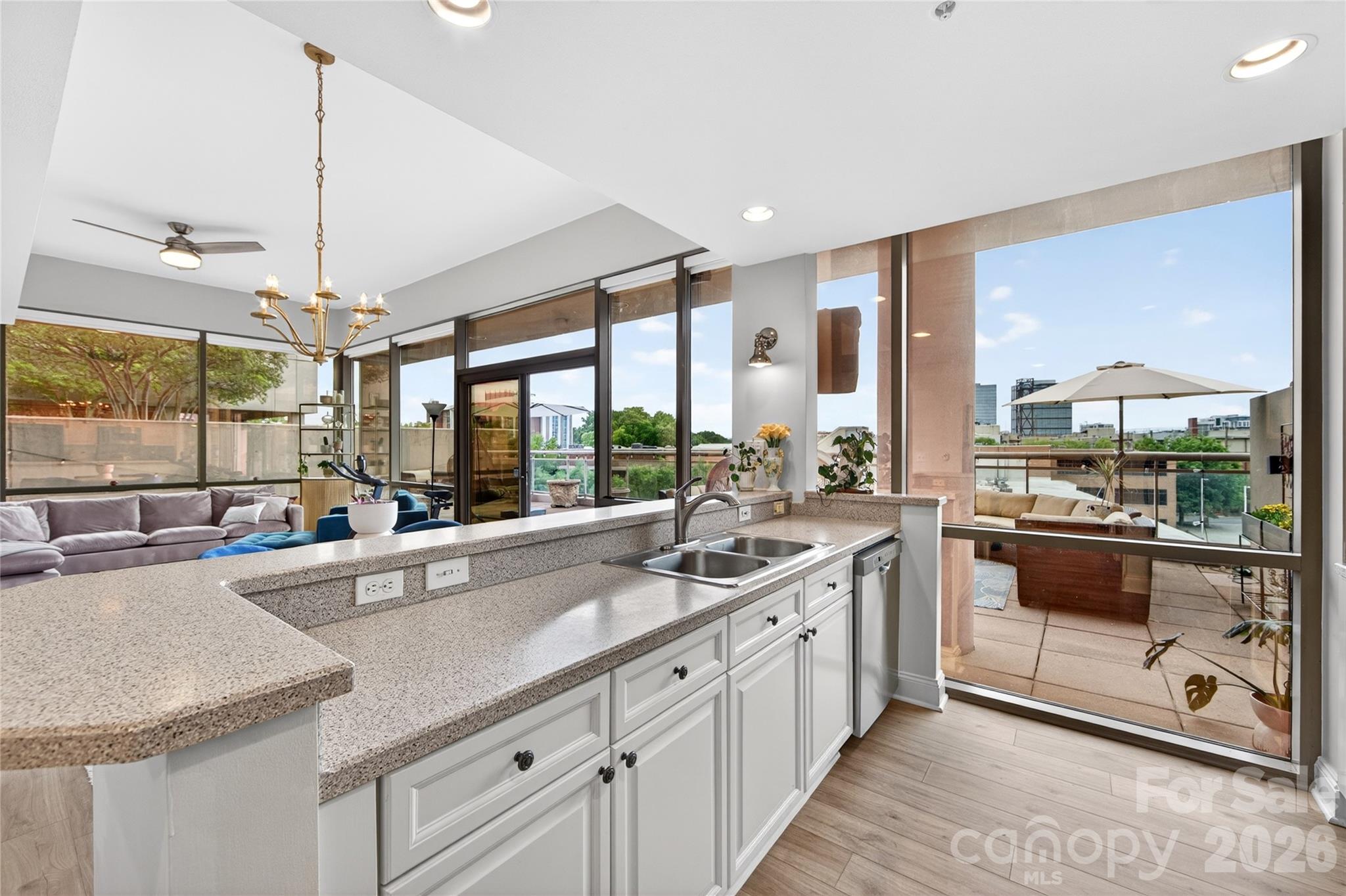 315 Arlington Avenue #503 — Charlotte