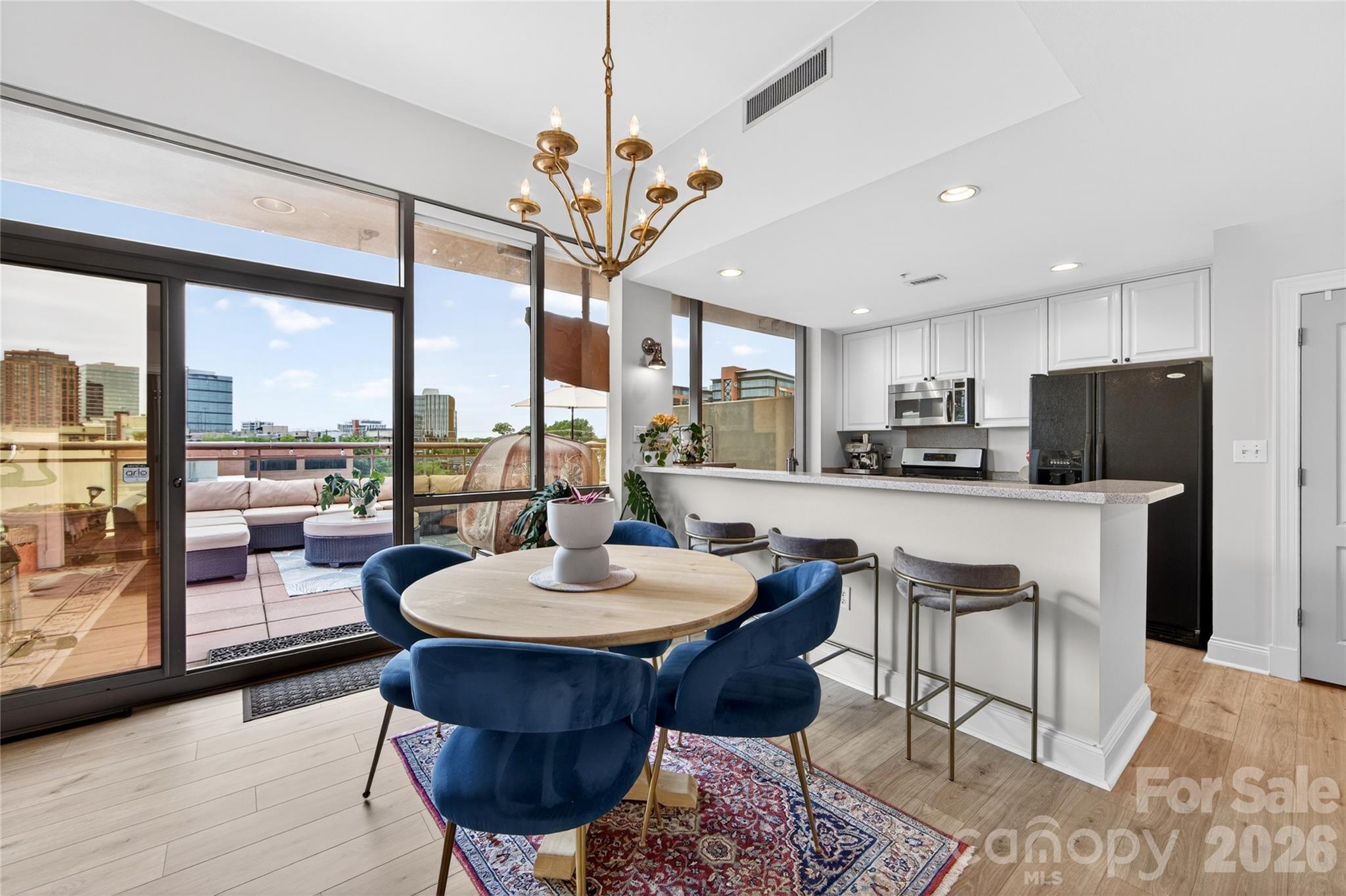 315 Arlington Avenue #503 — Charlotte