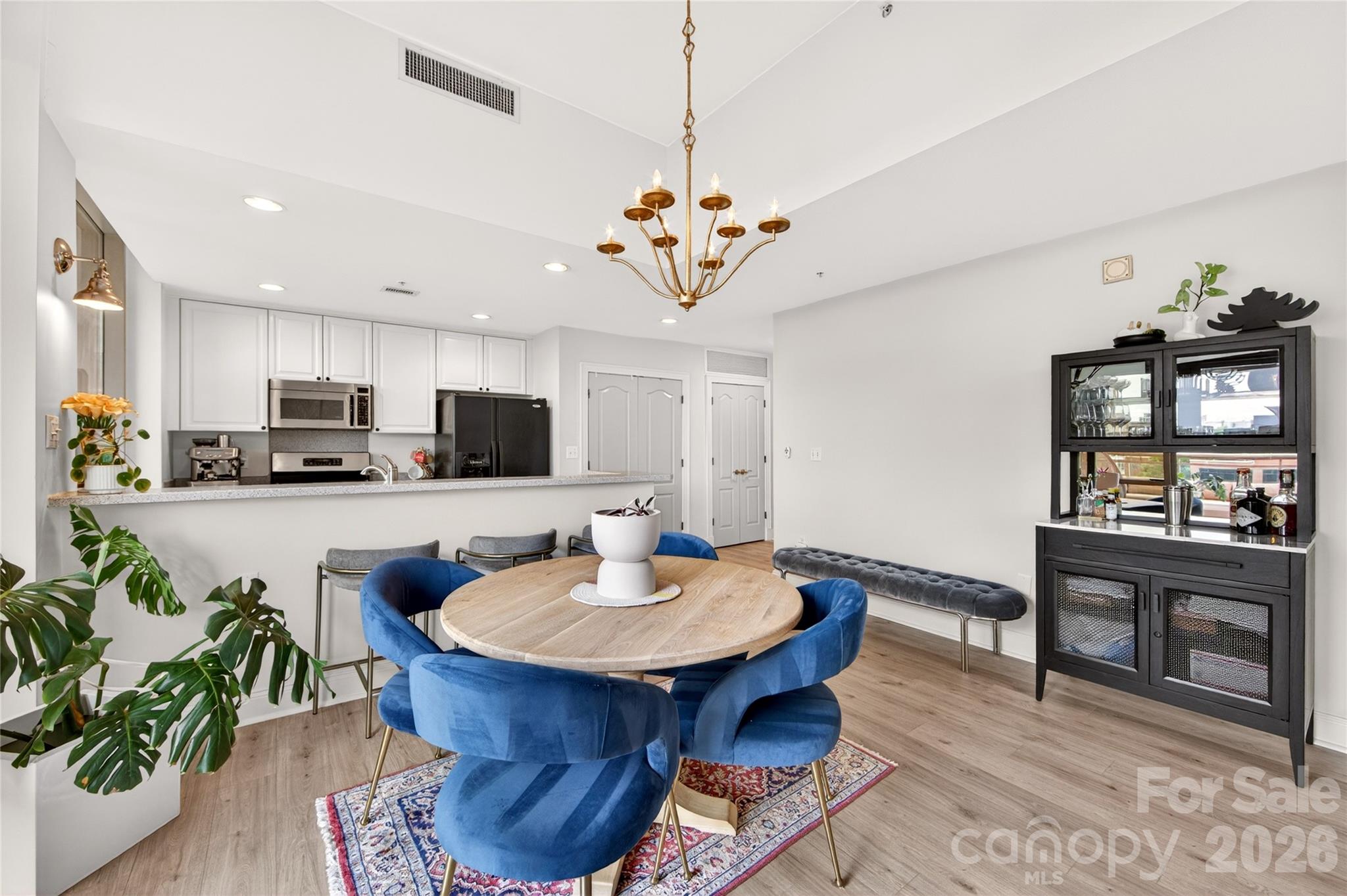 315 Arlington Avenue #503 — Charlotte