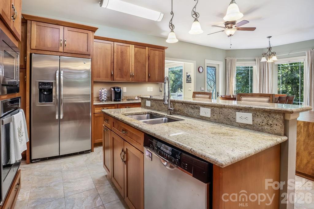 301 Gateway Drive — Hendersonville
