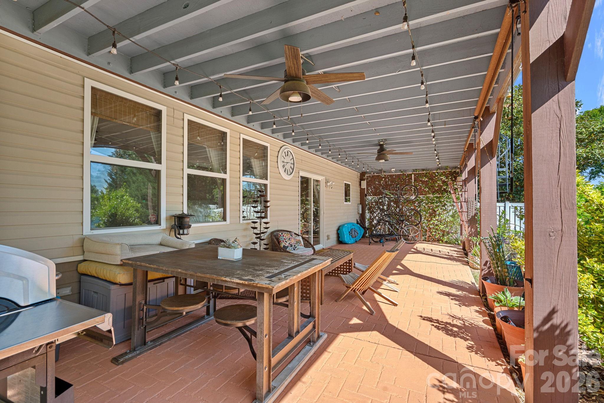 8220 Ruby Valley Road — Charlotte