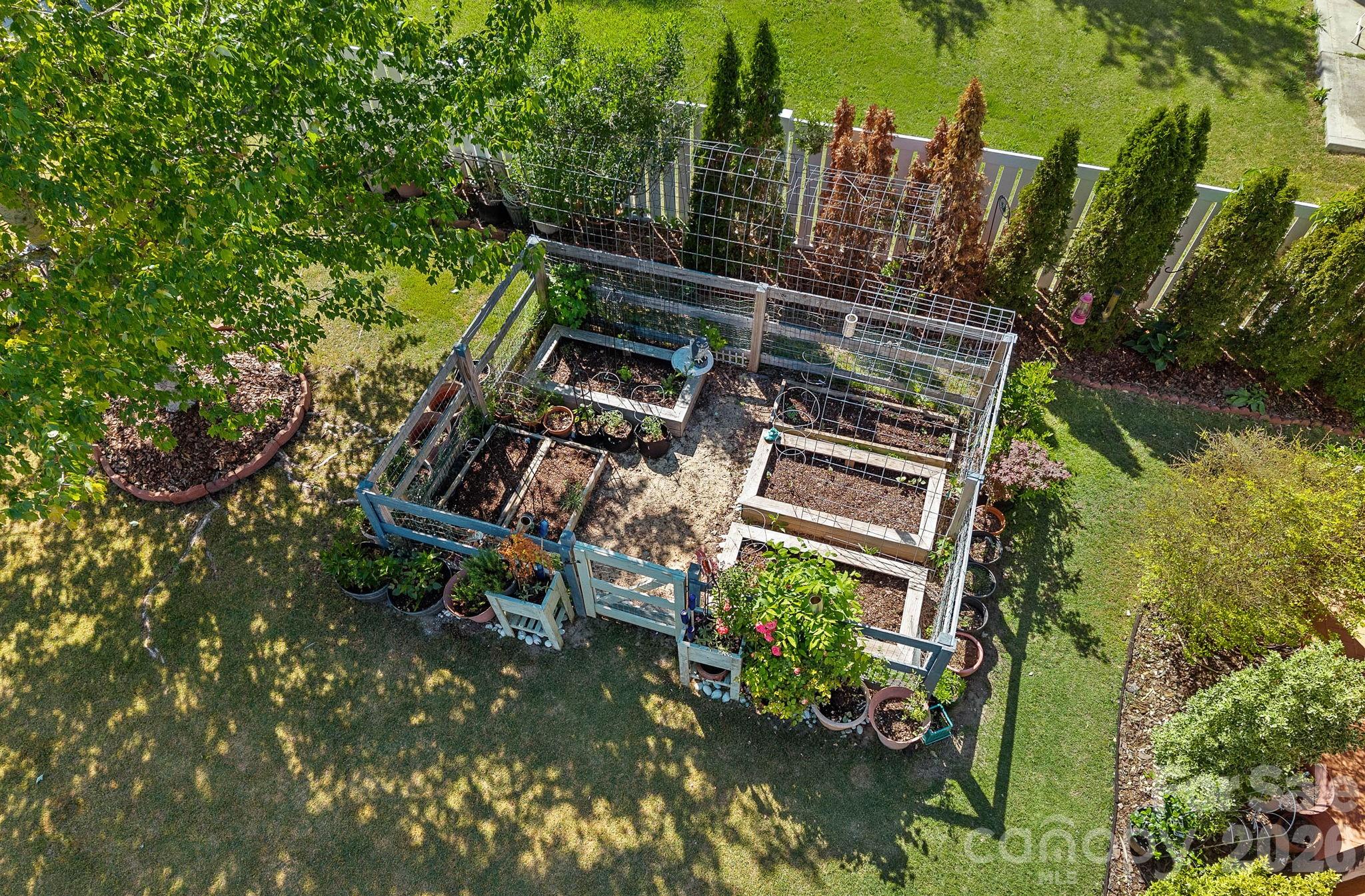 8220 Ruby Valley Road — Charlotte