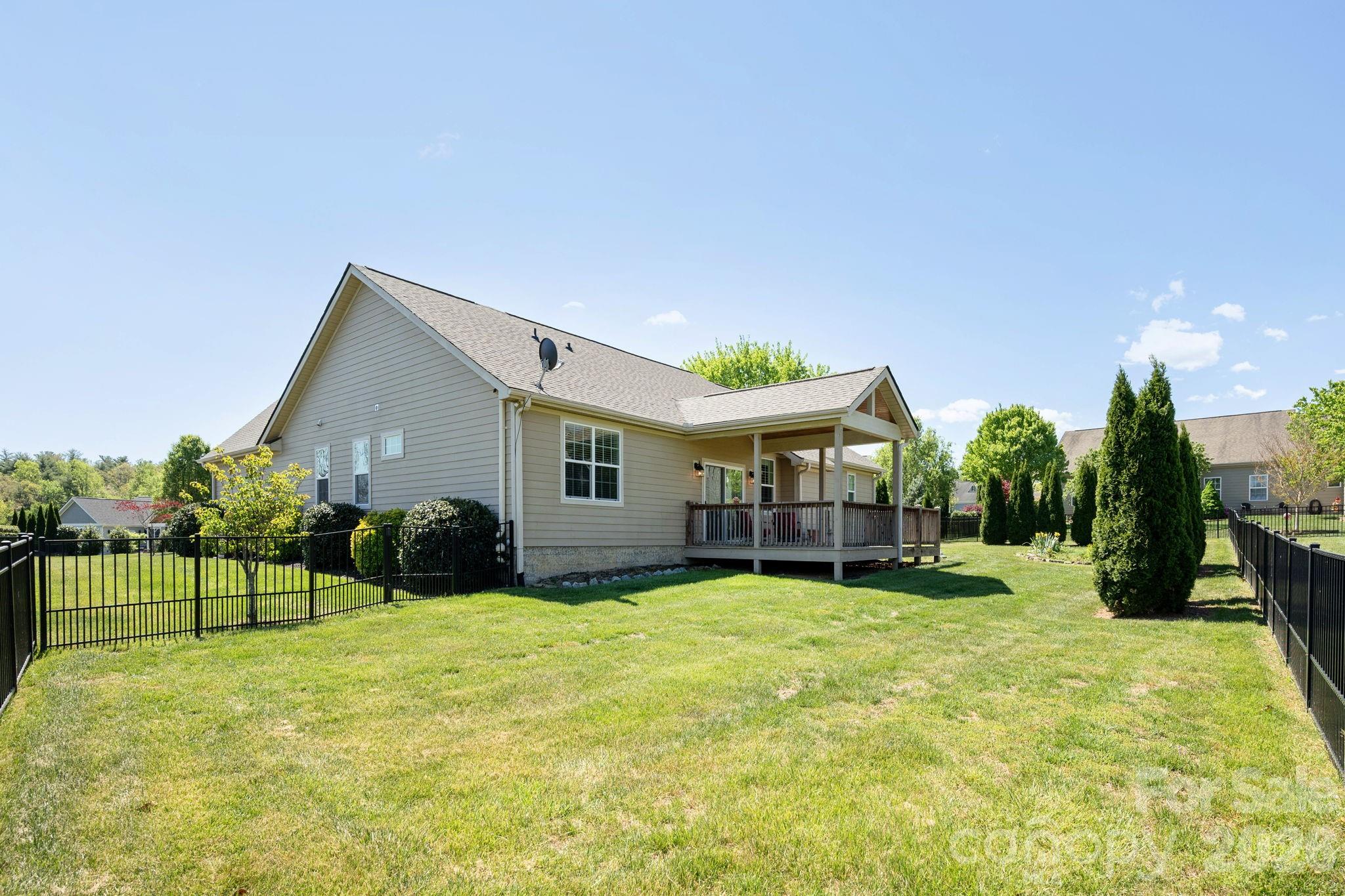 31 BLACK IRON Lane — Hendersonville