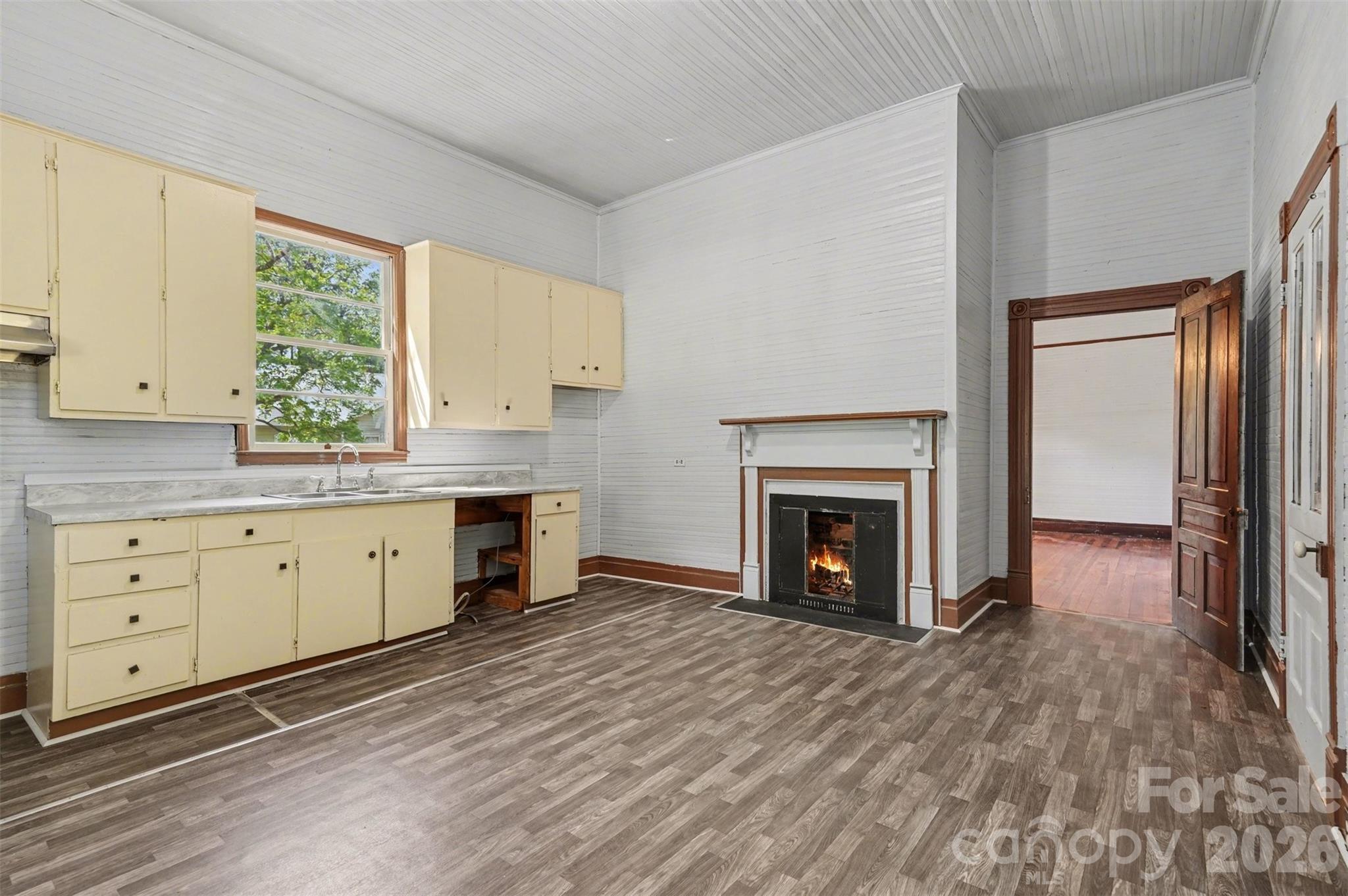 215 Theodore R Carr Avenue — Morven