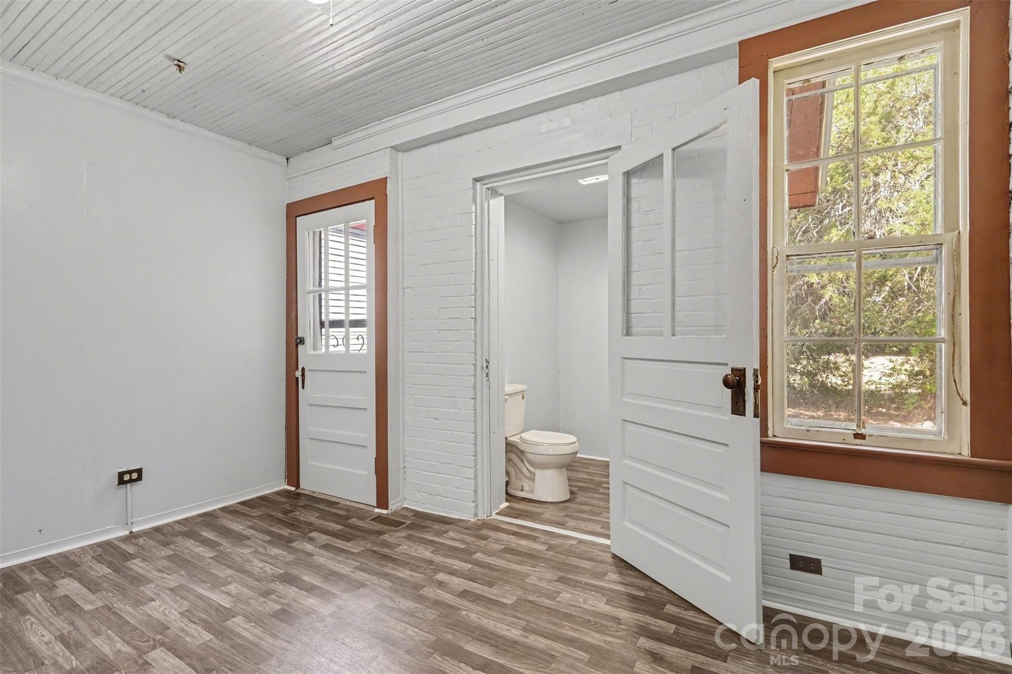 215 Theodore R Carr Avenue — Morven