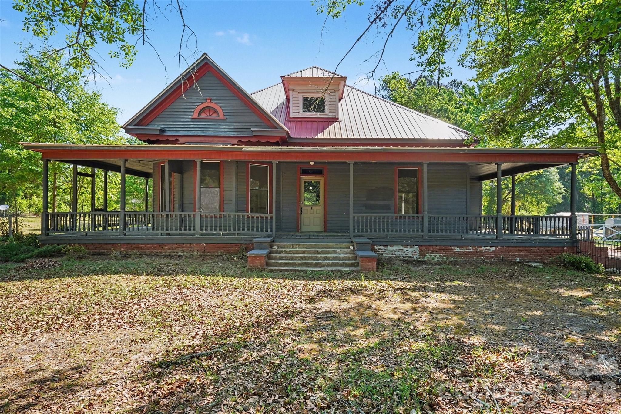 215 Theodore R Carr Avenue — Morven