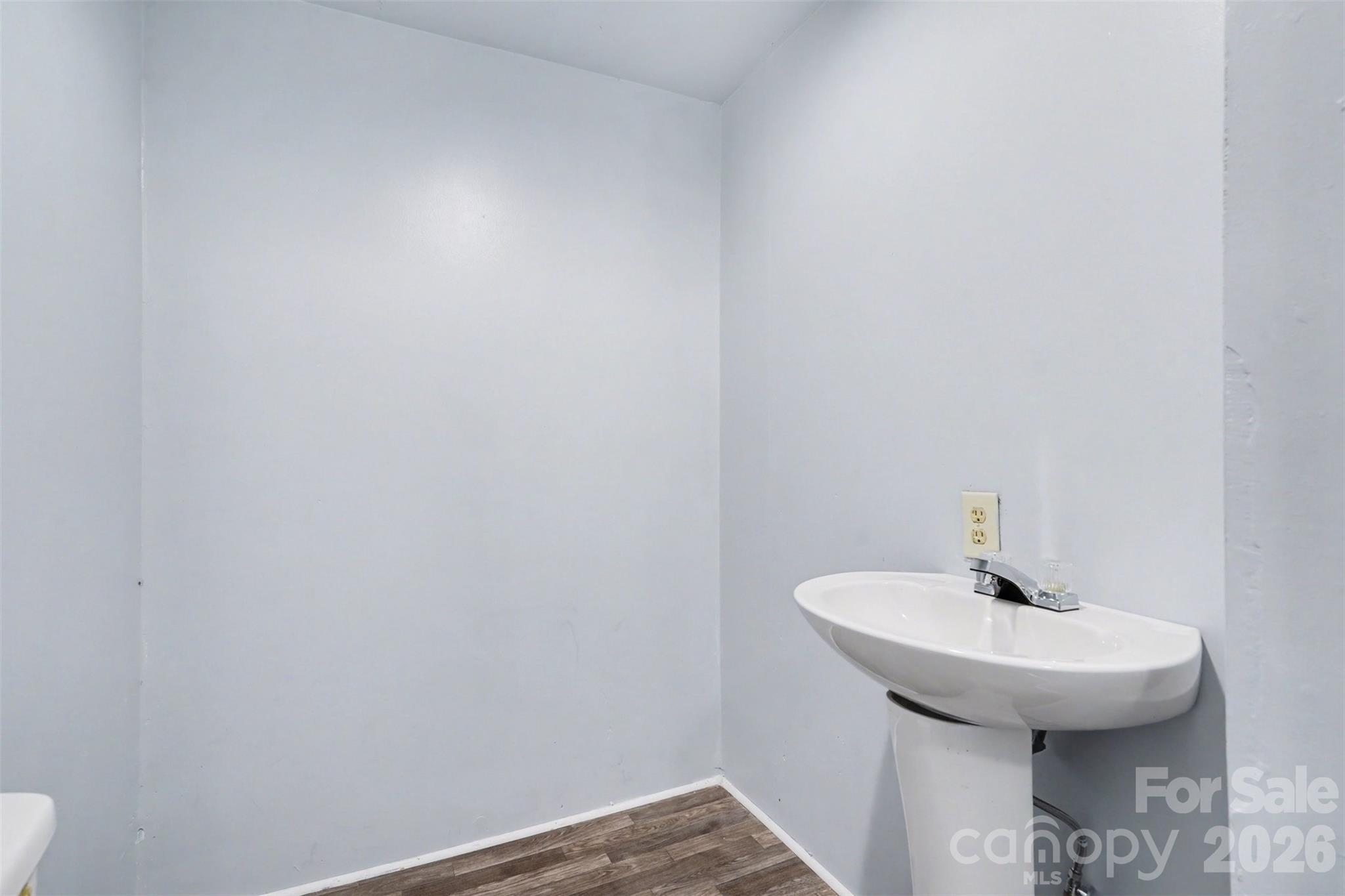 215 Theodore R Carr Avenue — Morven