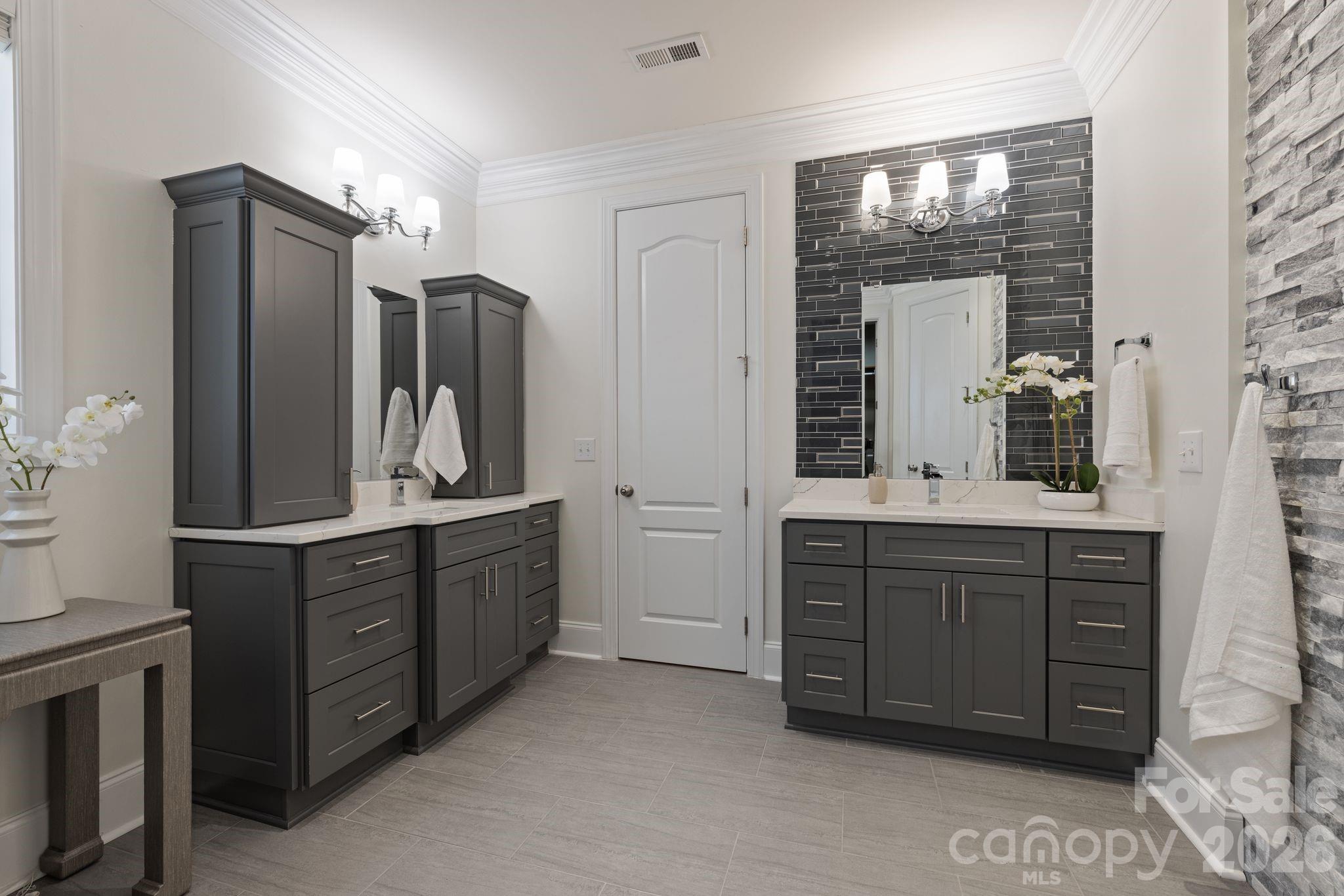 11729 Avaly Lane — Charlotte