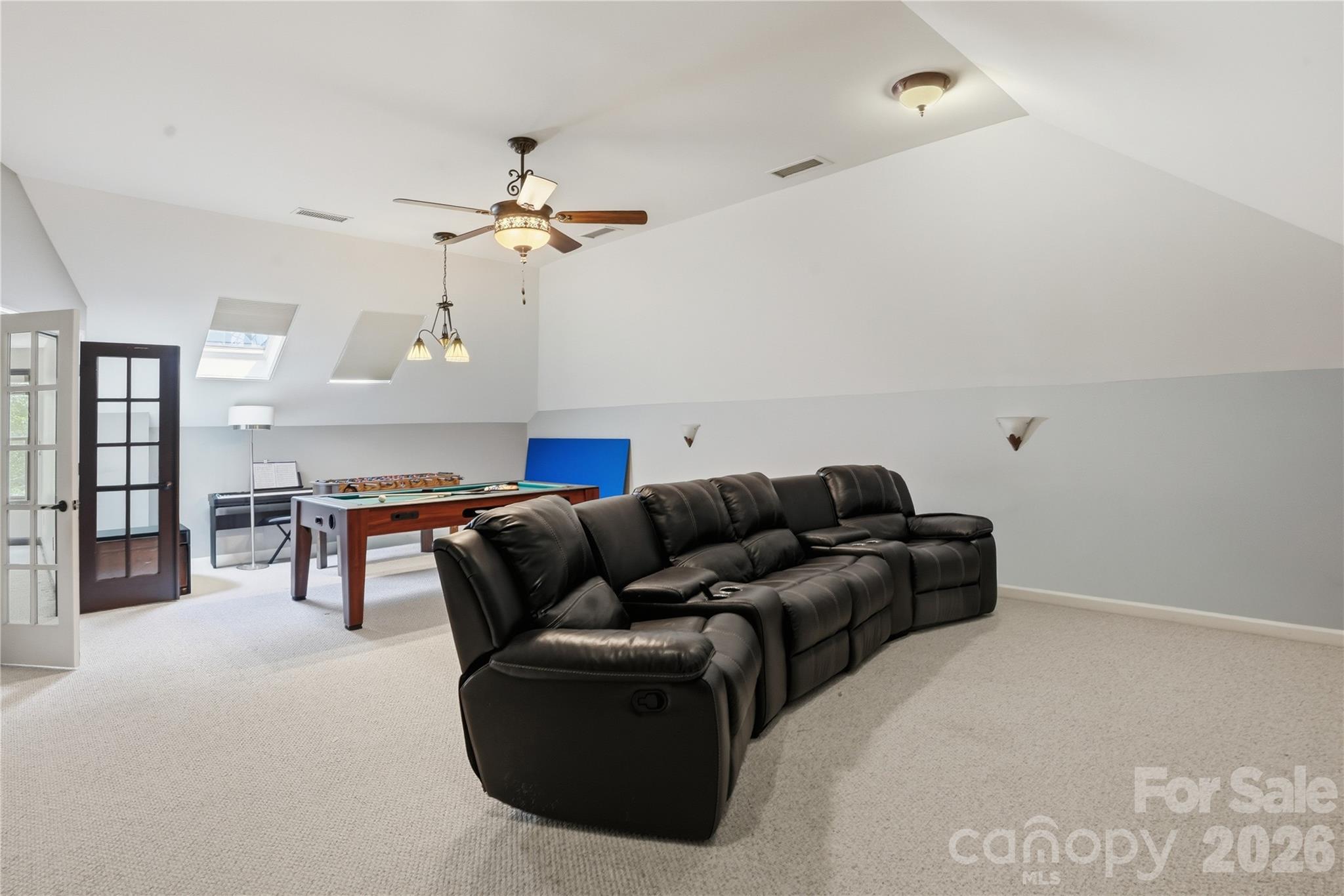 16219 Millsford Court — Charlotte