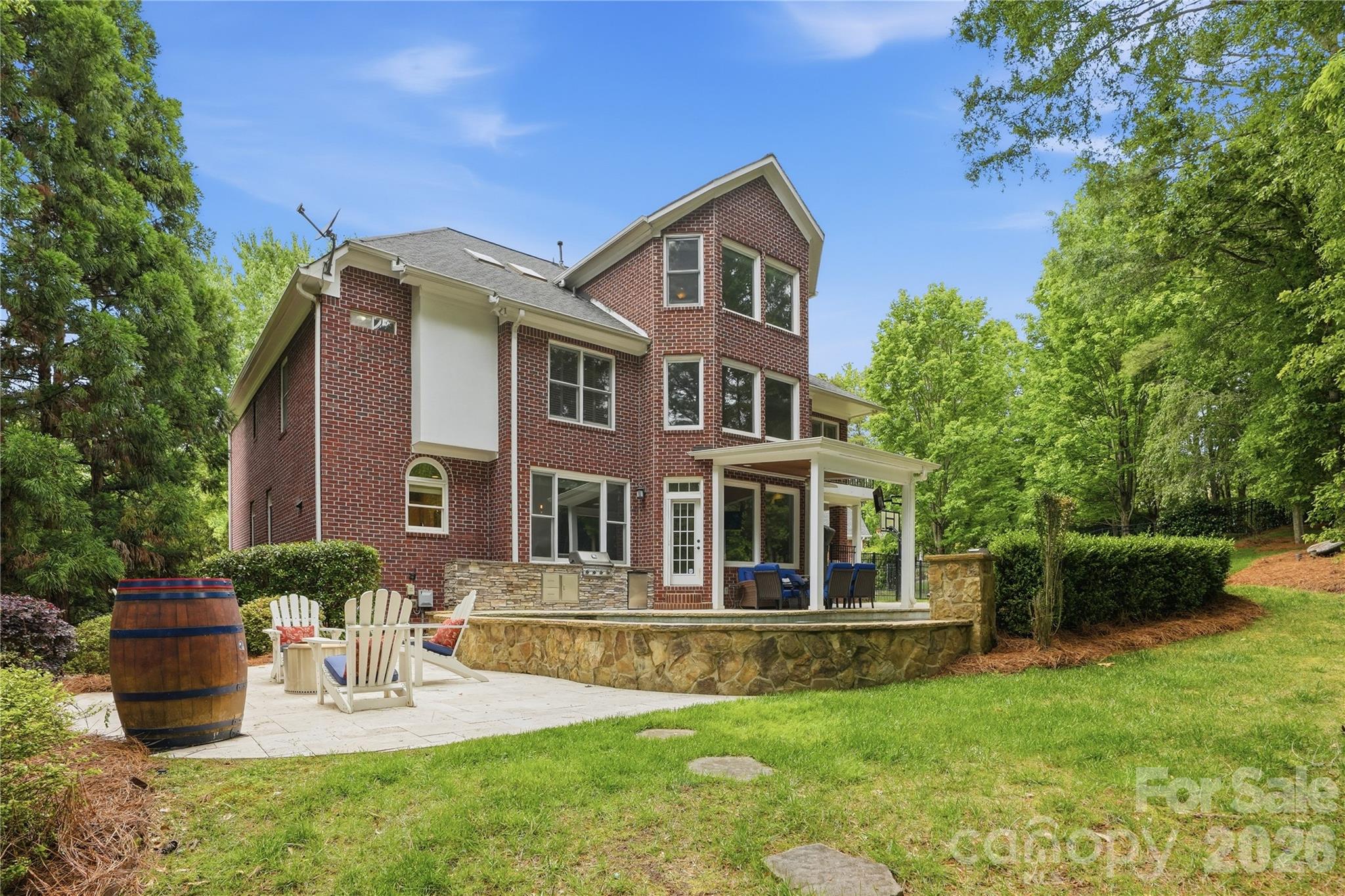16219 Millsford Court — Charlotte
