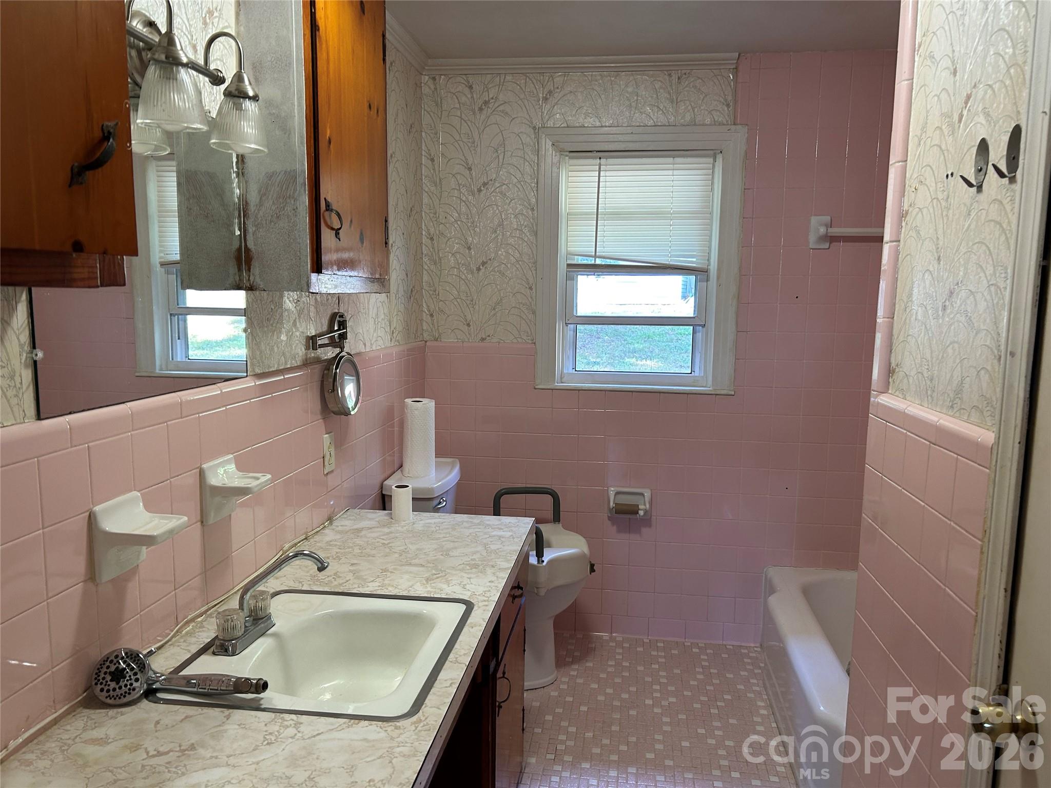 2307 Harris Henrietta Road — Mooresboro