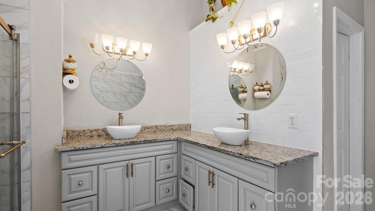 7715 Saddle Trail Lane — Charlotte
