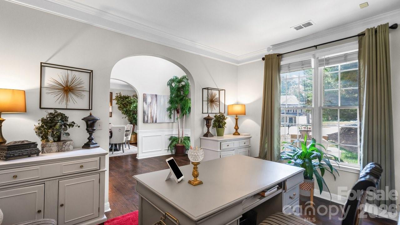 7715 Saddle Trail Lane — Charlotte