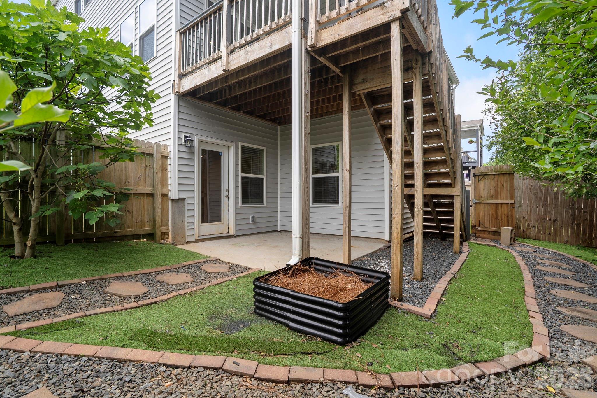 456 Jones Peak Drive — Simpsonville