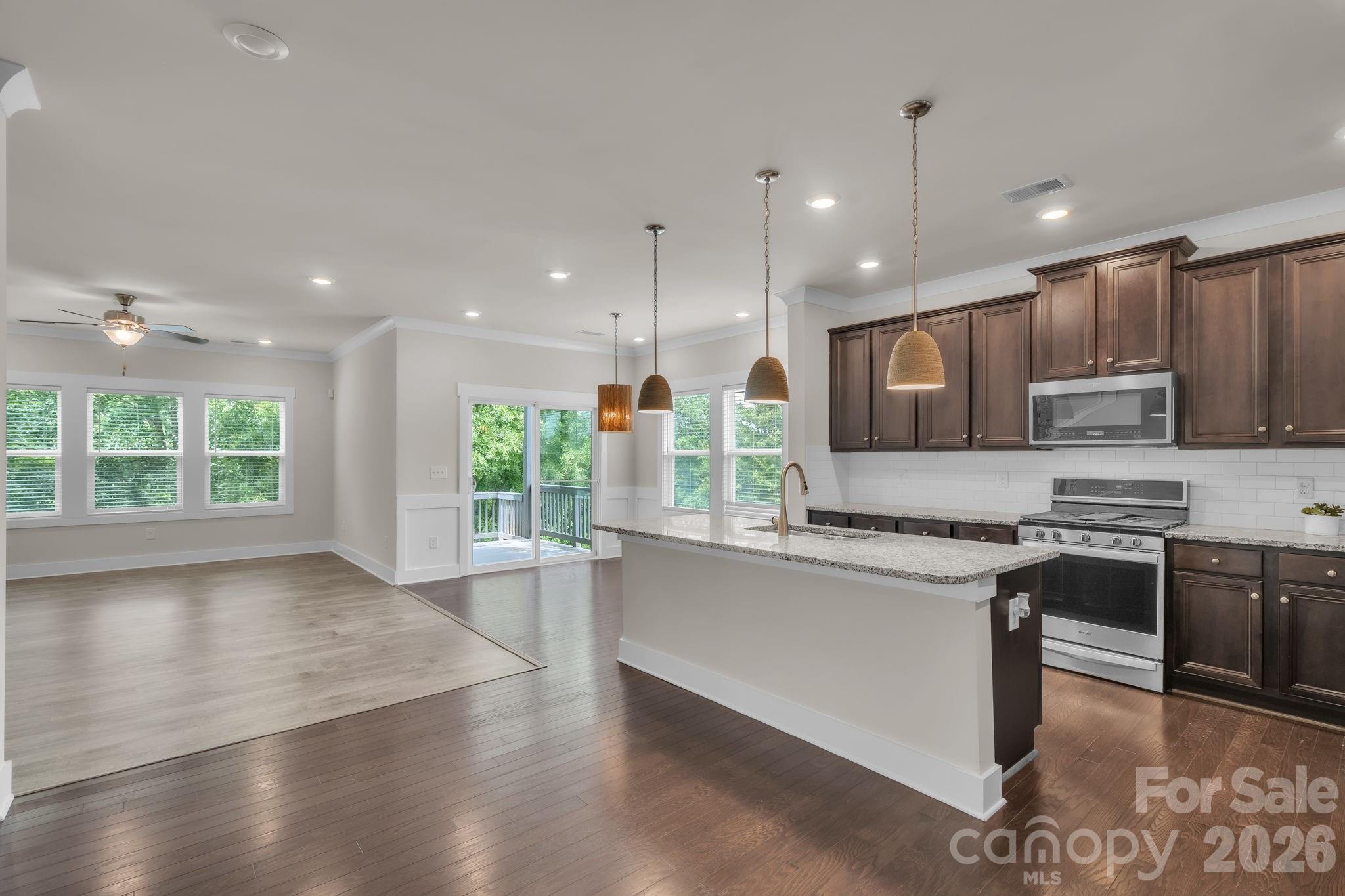 456 Jones Peak Drive — Simpsonville