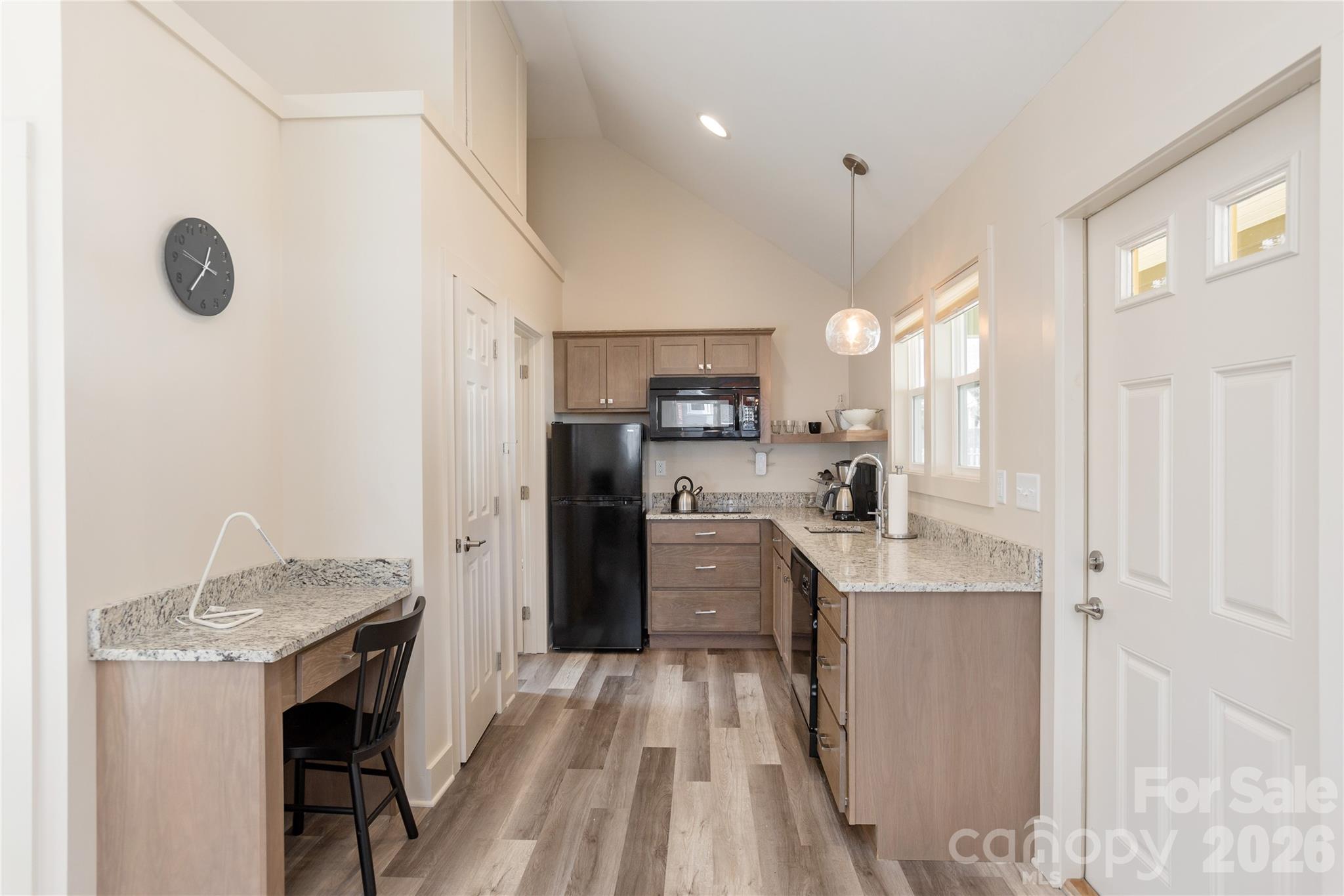 606 Ray Avenue — Hendersonville