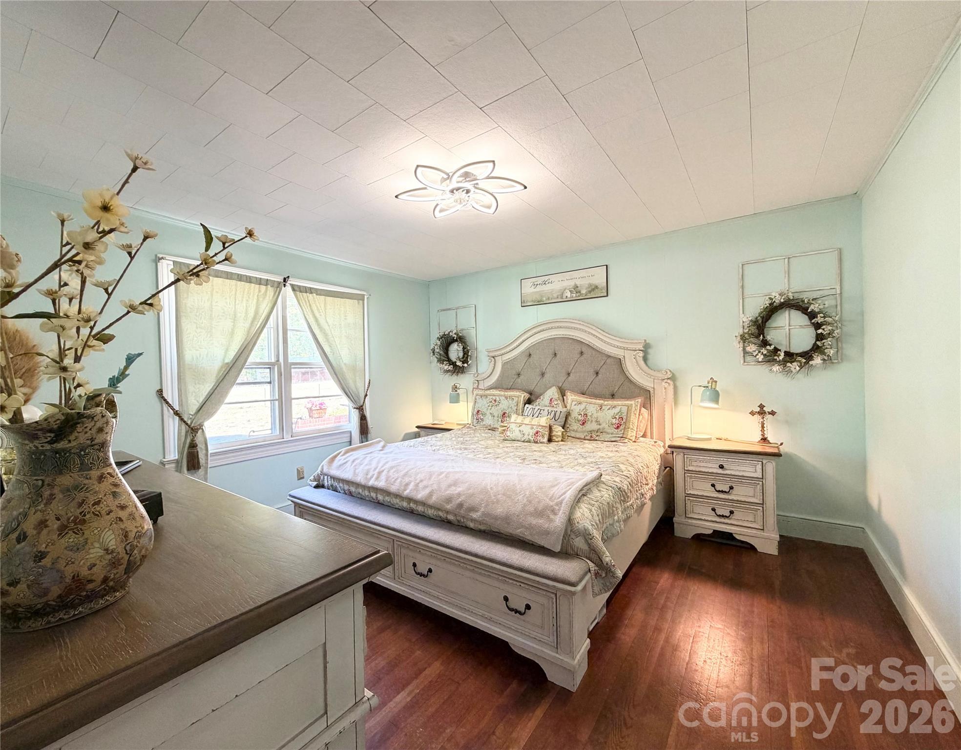 3162/3164/3168 Morganton Boulevard SW — Lenoir