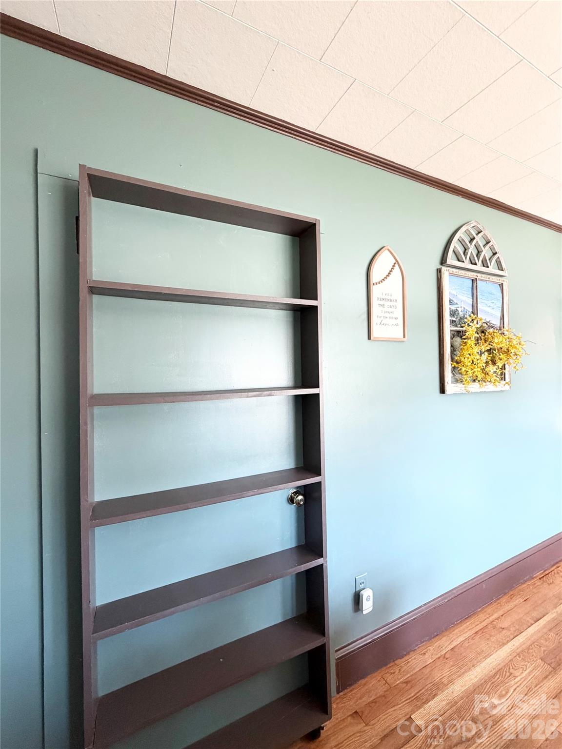 3162/3164/3168 Morganton Boulevard SW — Lenoir