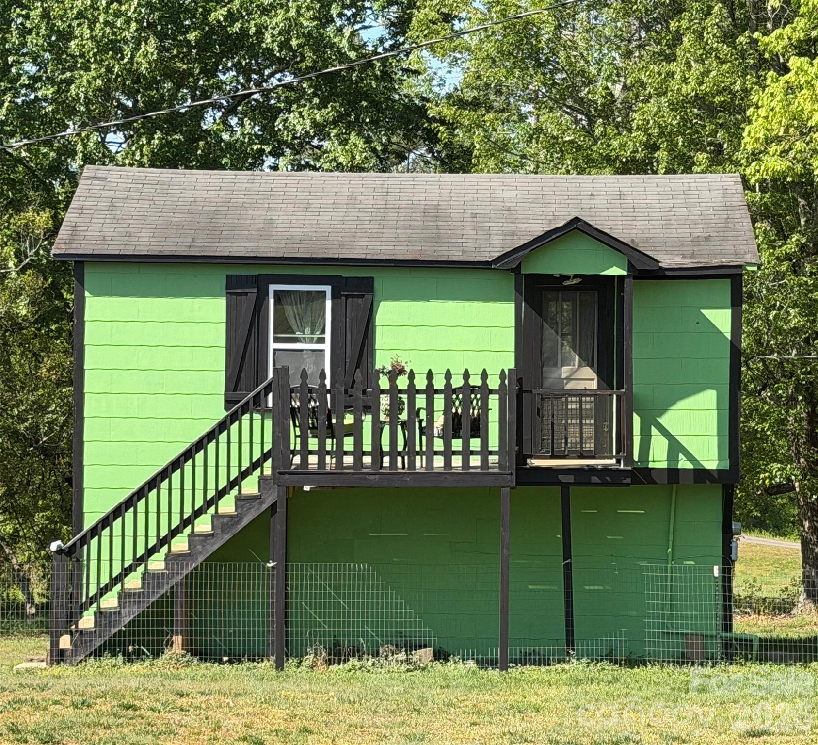 3162/3164/3168 Morganton Boulevard SW — Lenoir