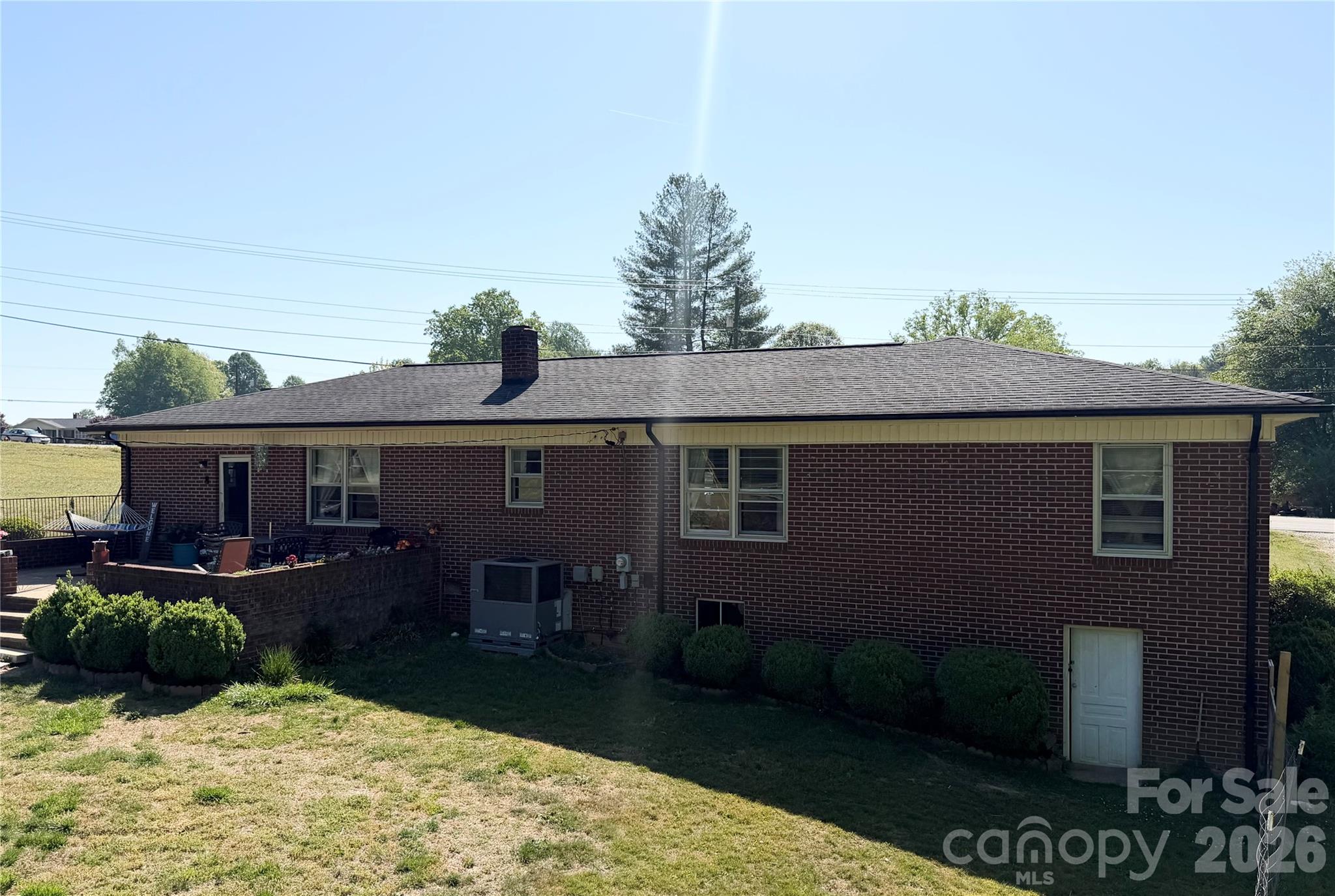3162/3164/3168 Morganton Boulevard SW — Lenoir