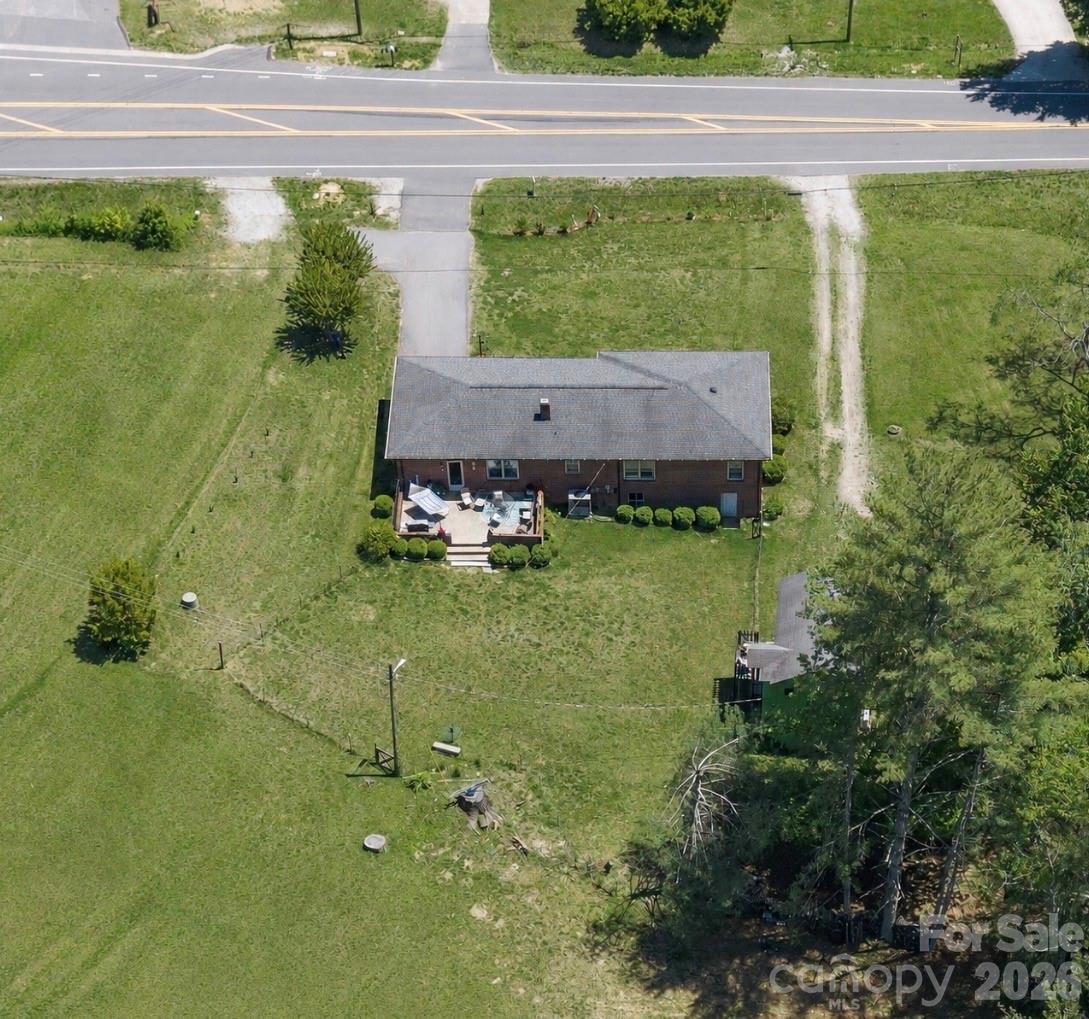 3162/3164/3168 Morganton Boulevard SW — Lenoir