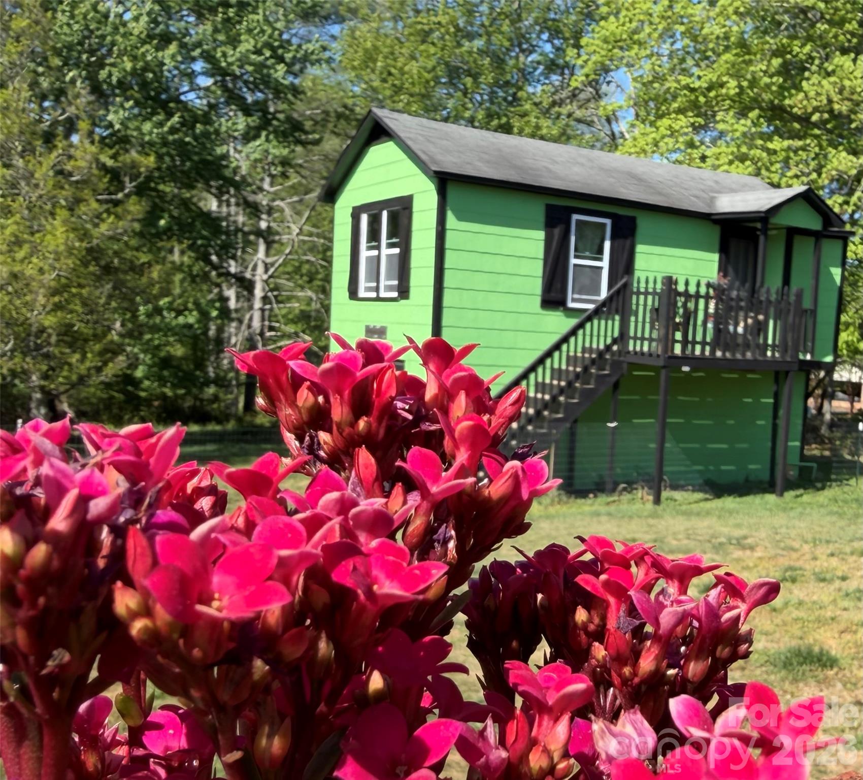 3162/3164/3168 Morganton Boulevard SW — Lenoir