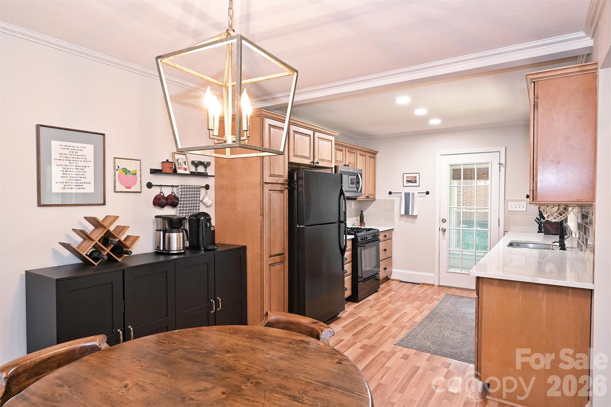2215 Shadyview Drive — Charlotte