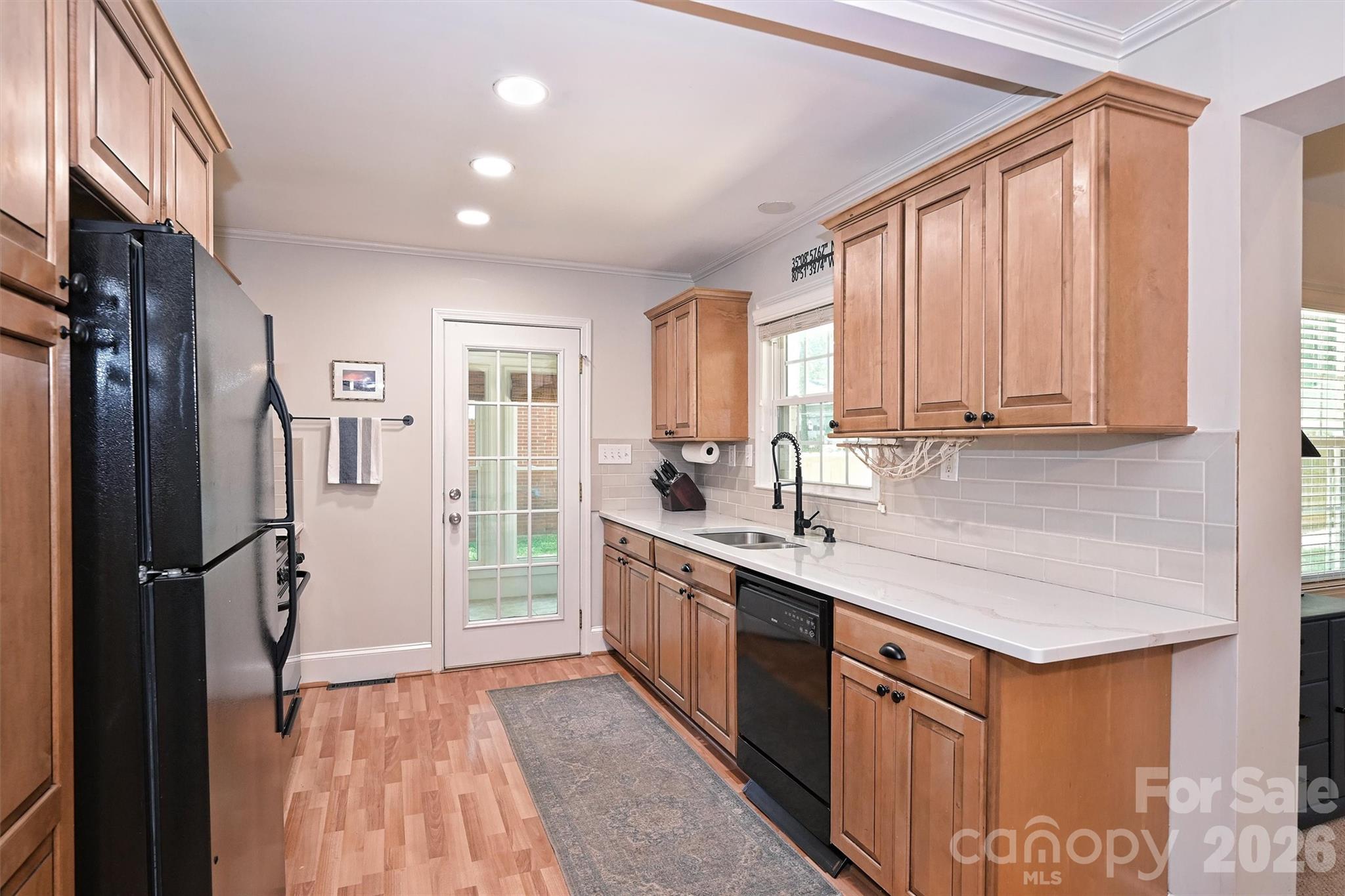 2215 Shadyview Drive — Charlotte