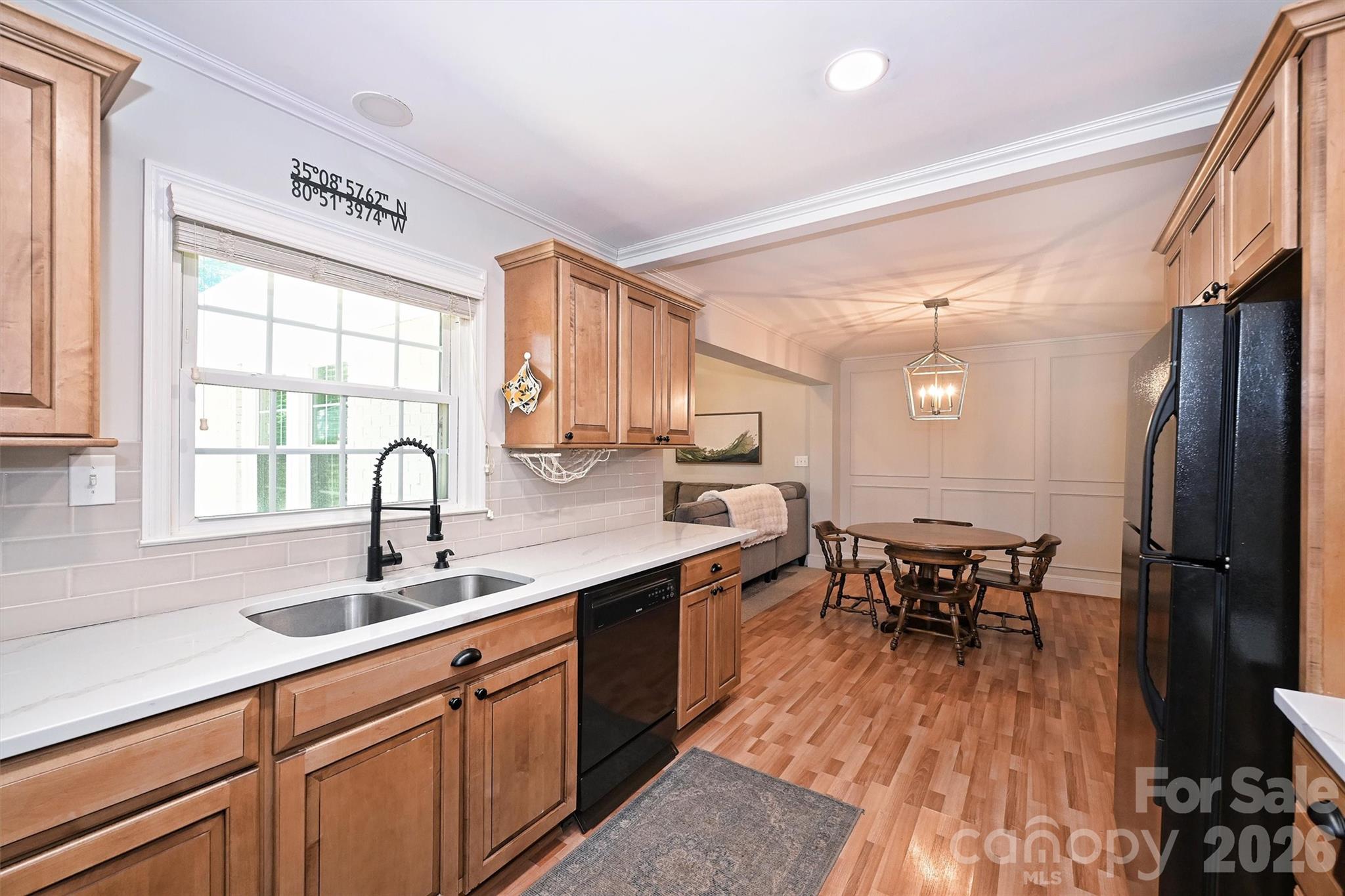 2215 Shadyview Drive — Charlotte