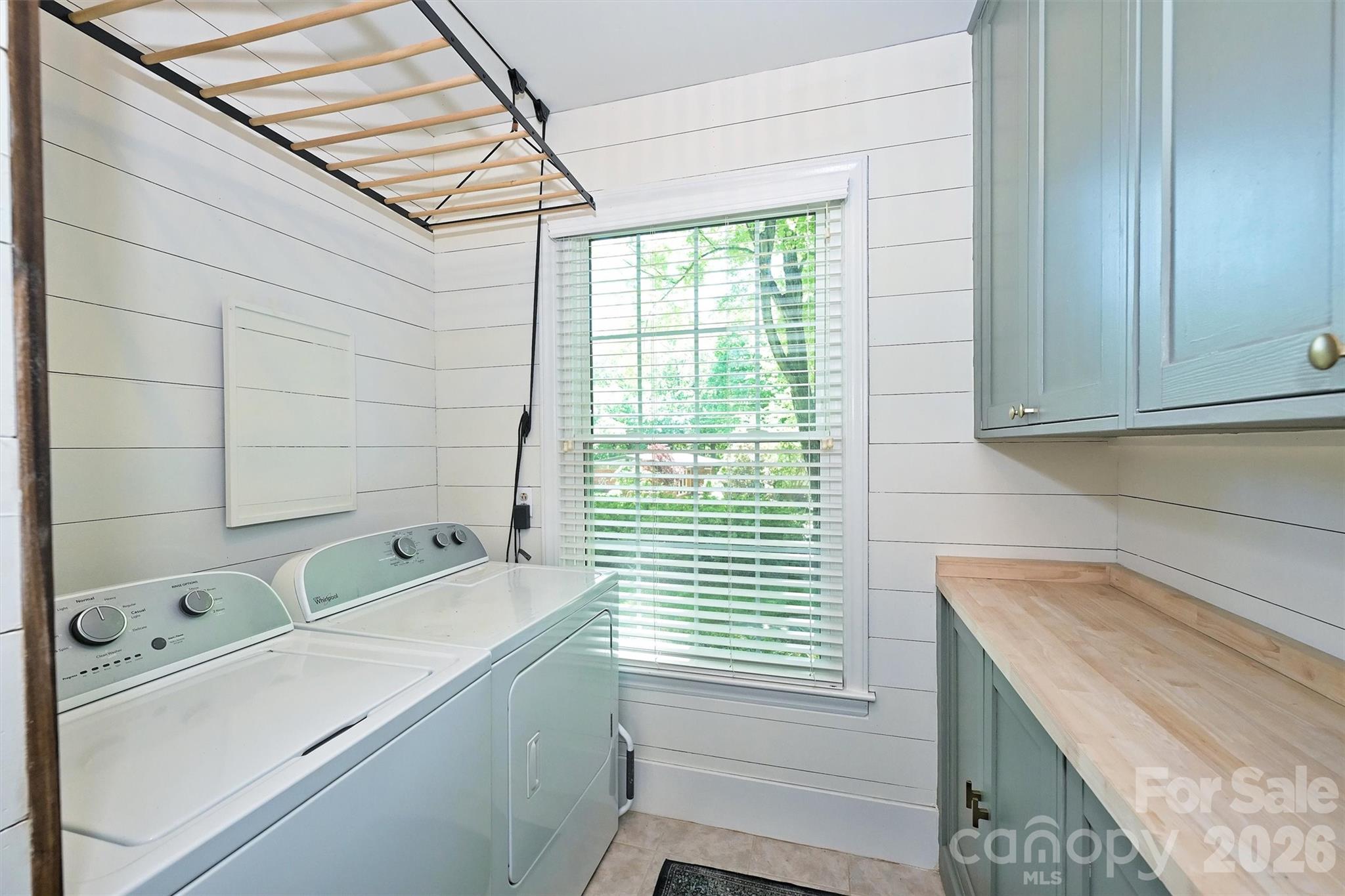 2215 Shadyview Drive — Charlotte