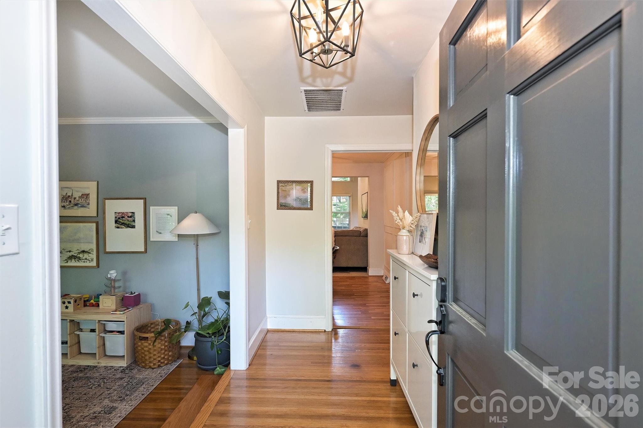 2215 Shadyview Drive — Charlotte