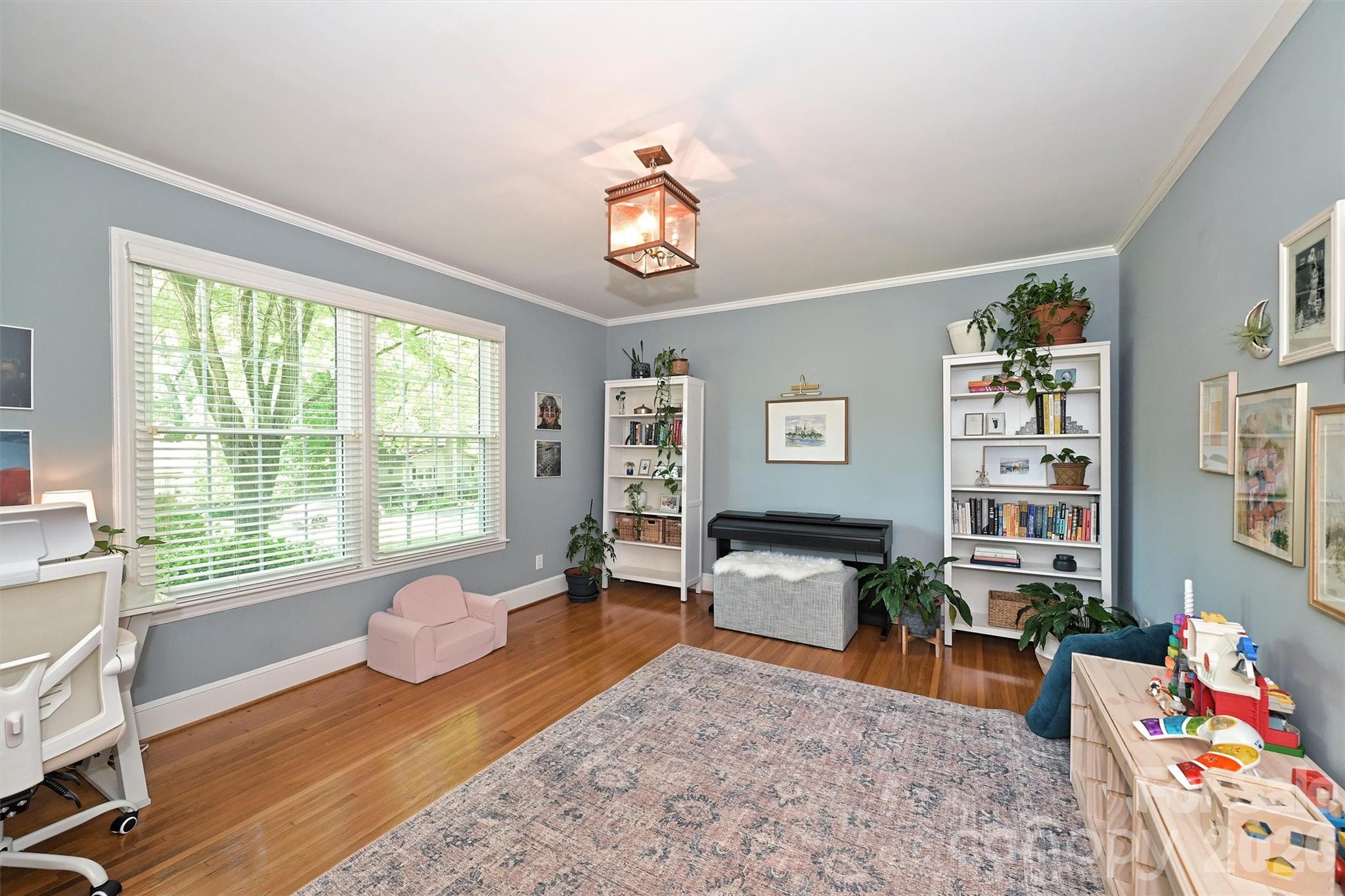 2215 Shadyview Drive — Charlotte