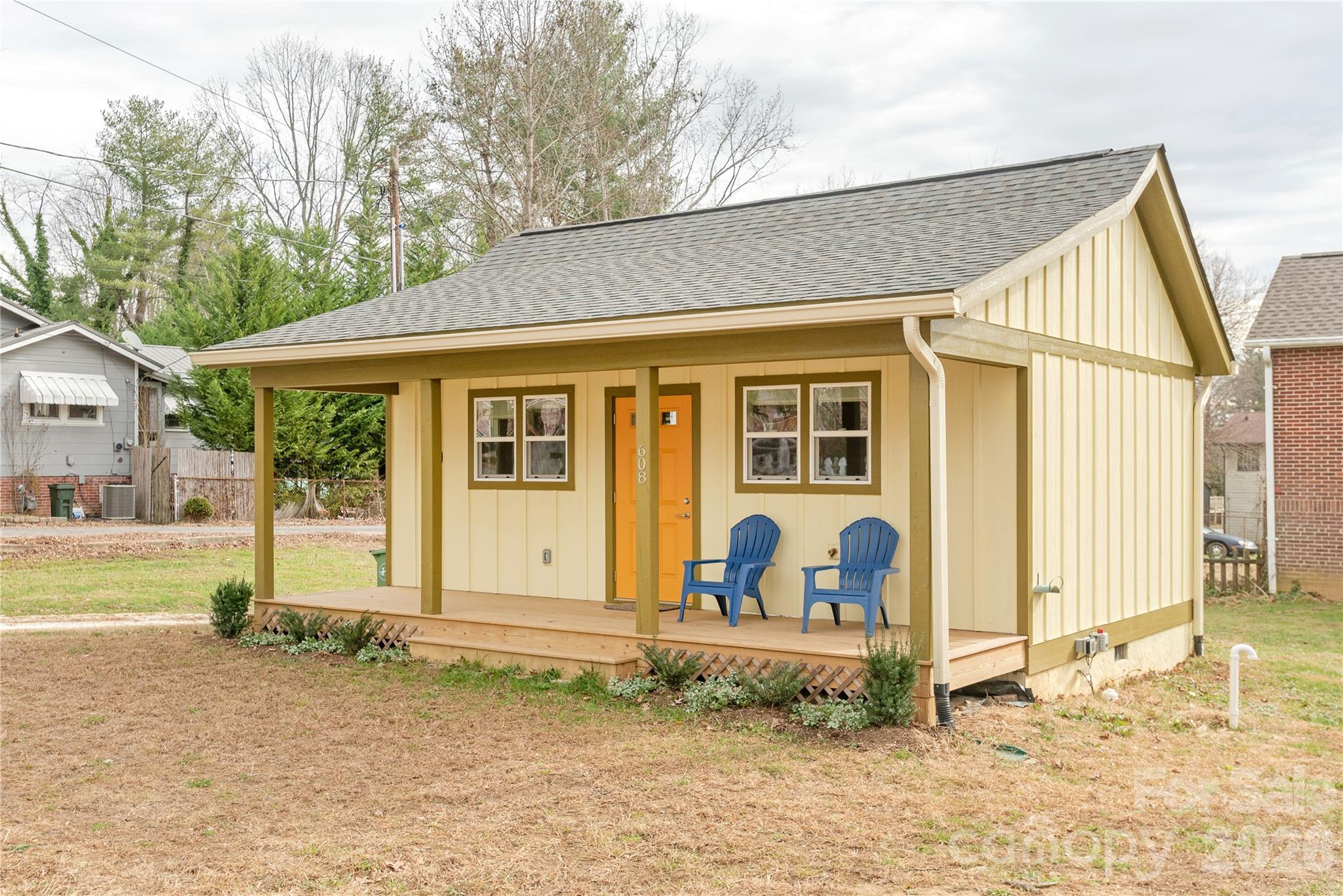 608 Ray Avenue — Hendersonville