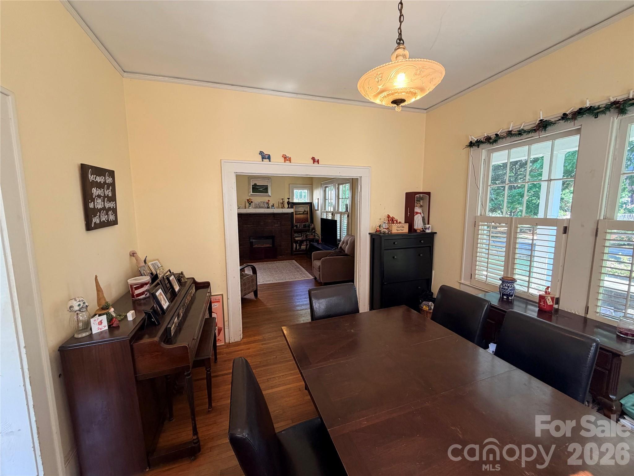 2104 Midwood Place — Charlotte