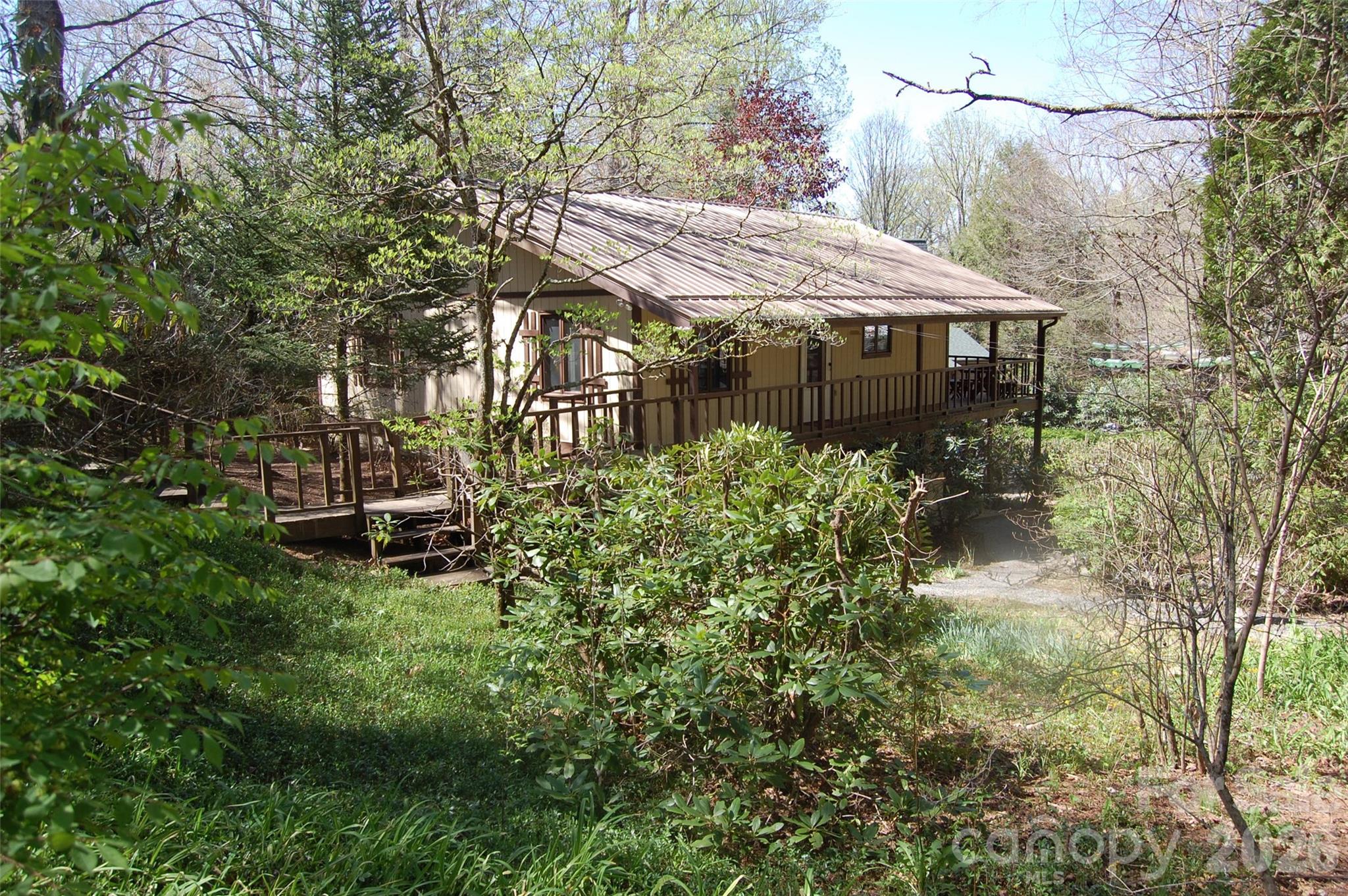 61 Dew Drop Loop — Newland