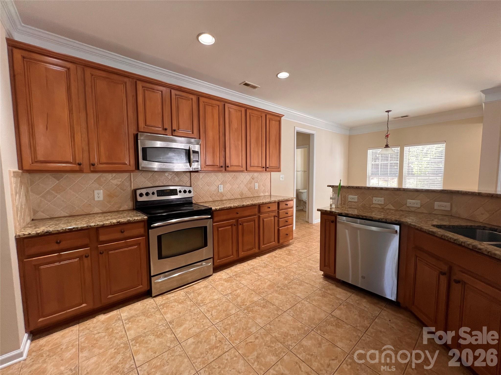 7709 Greylock Ridge Road #18 — Matthews