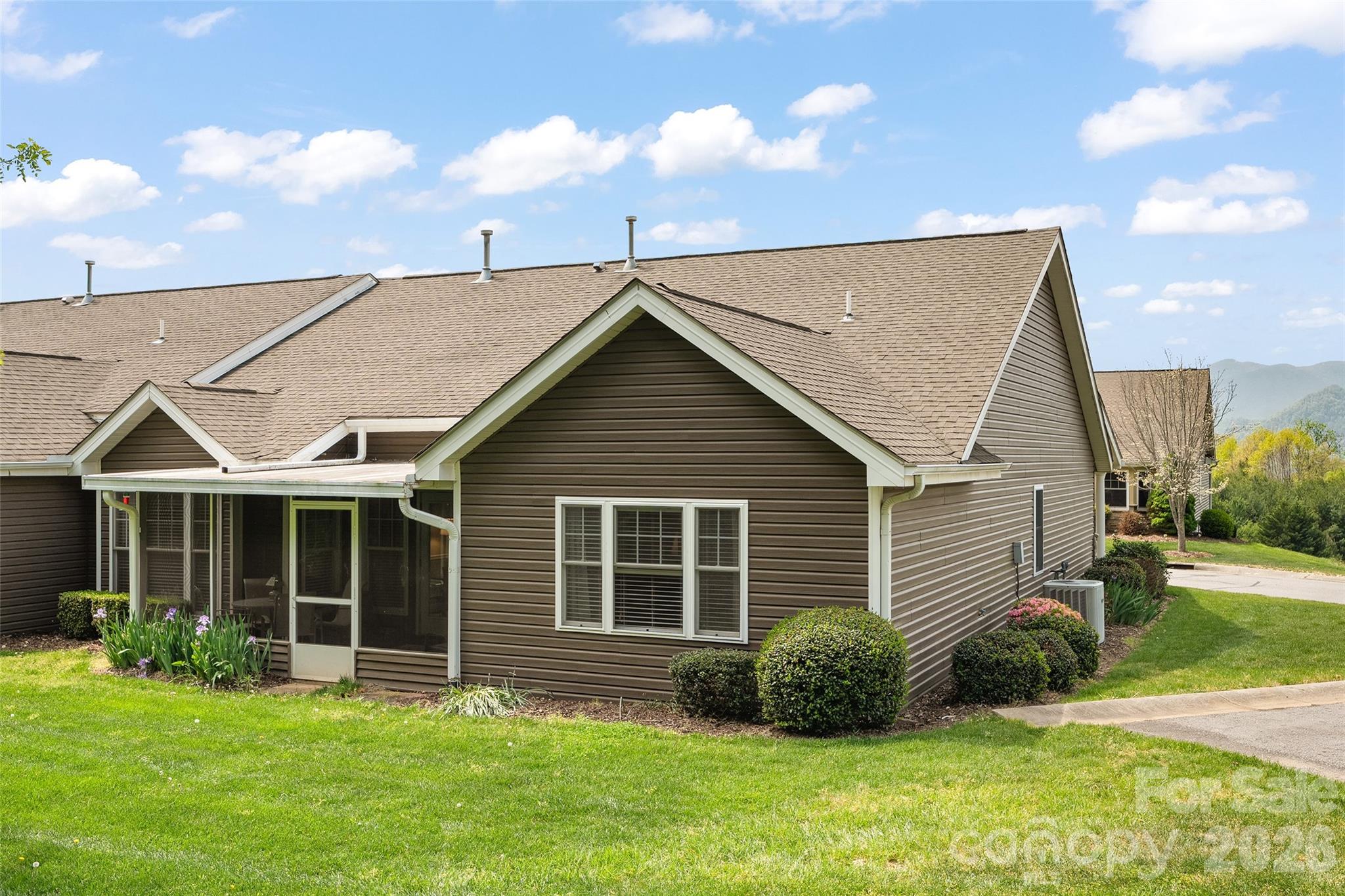 66 Kenai Trail — Waynesville
