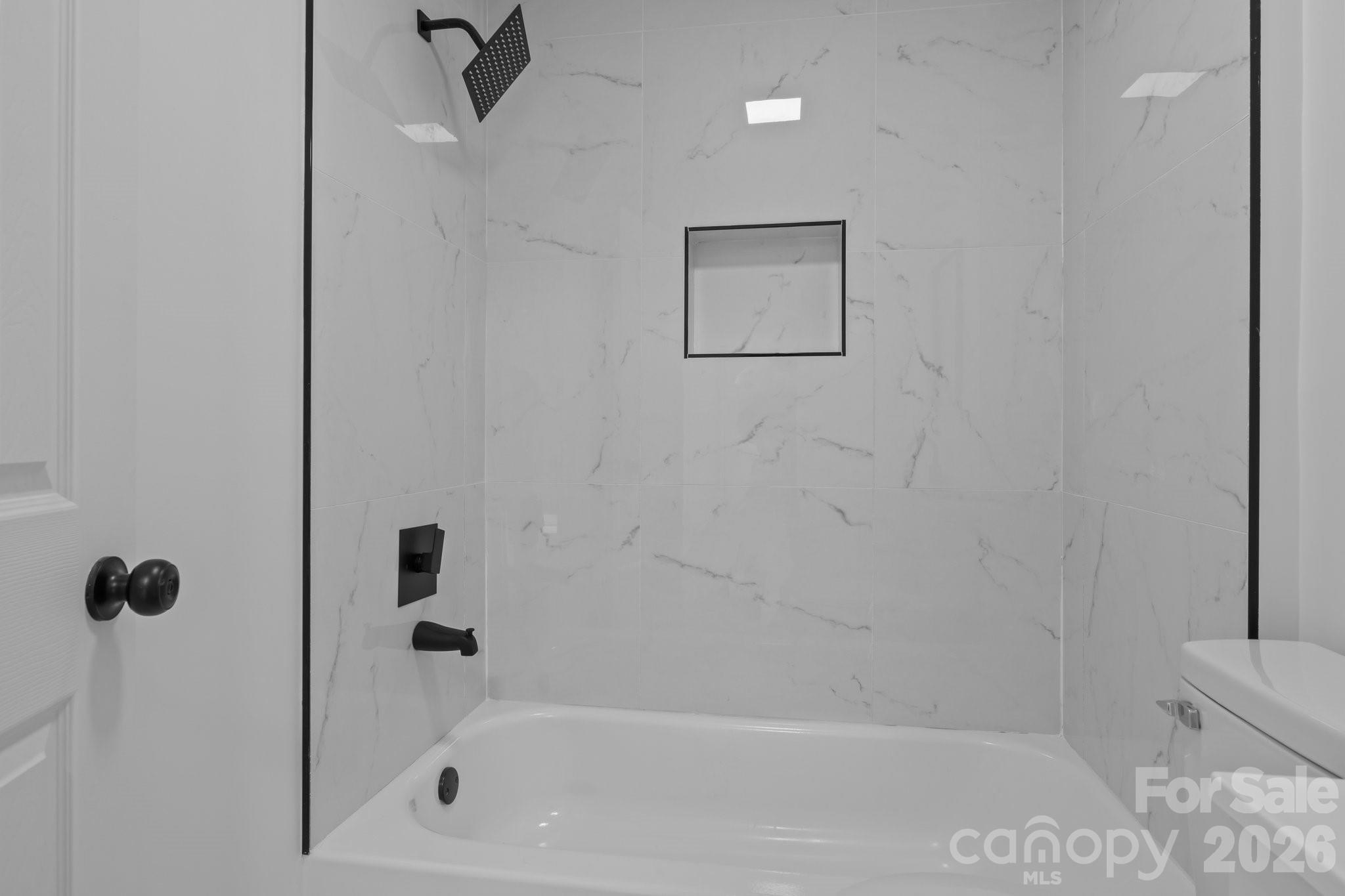 621 E Sharpe Street E — Statesville