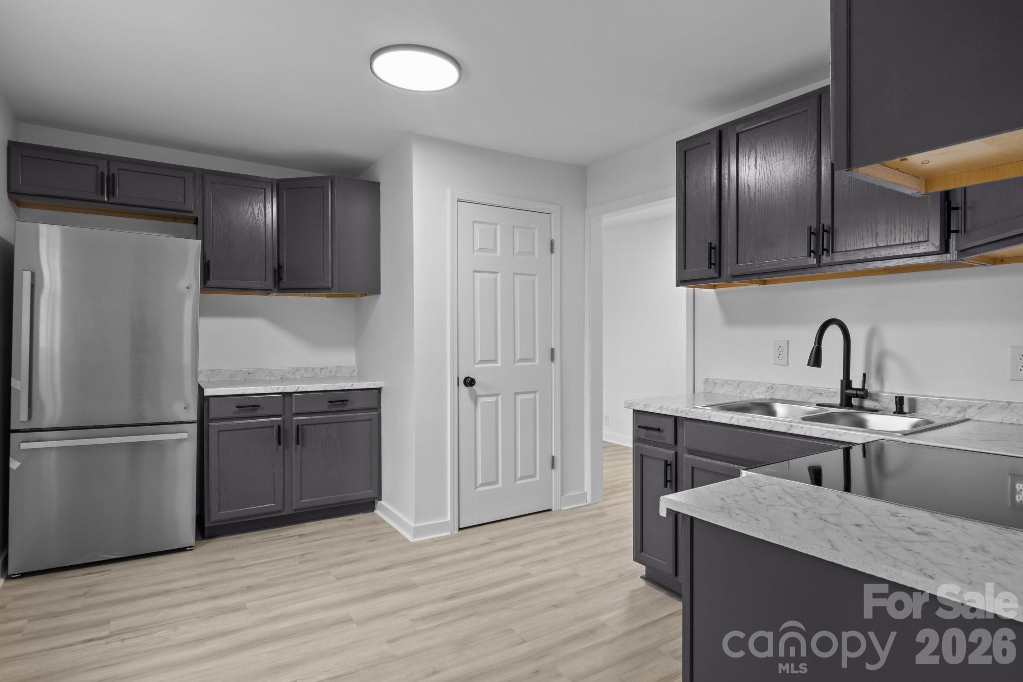 621 E Sharpe Street E — Statesville