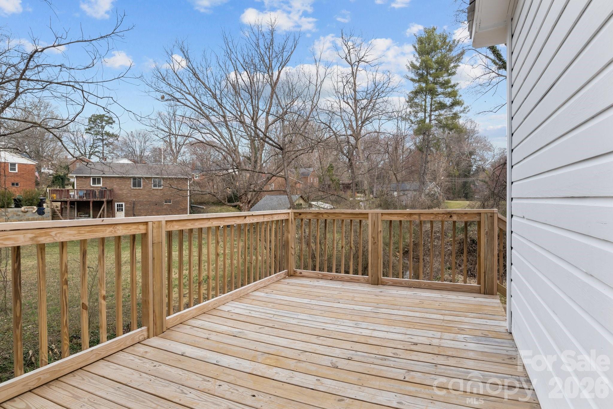 621 E Sharpe Street E — Statesville