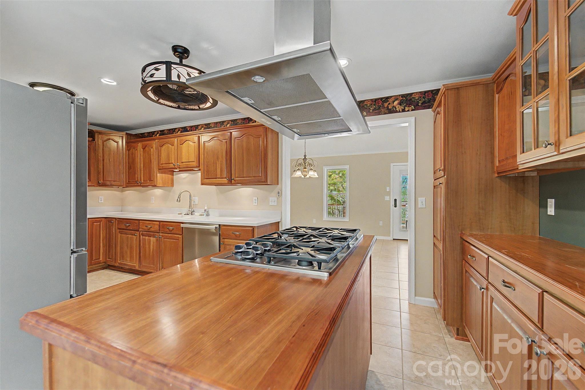 605 Toy Cove Road — Sylva