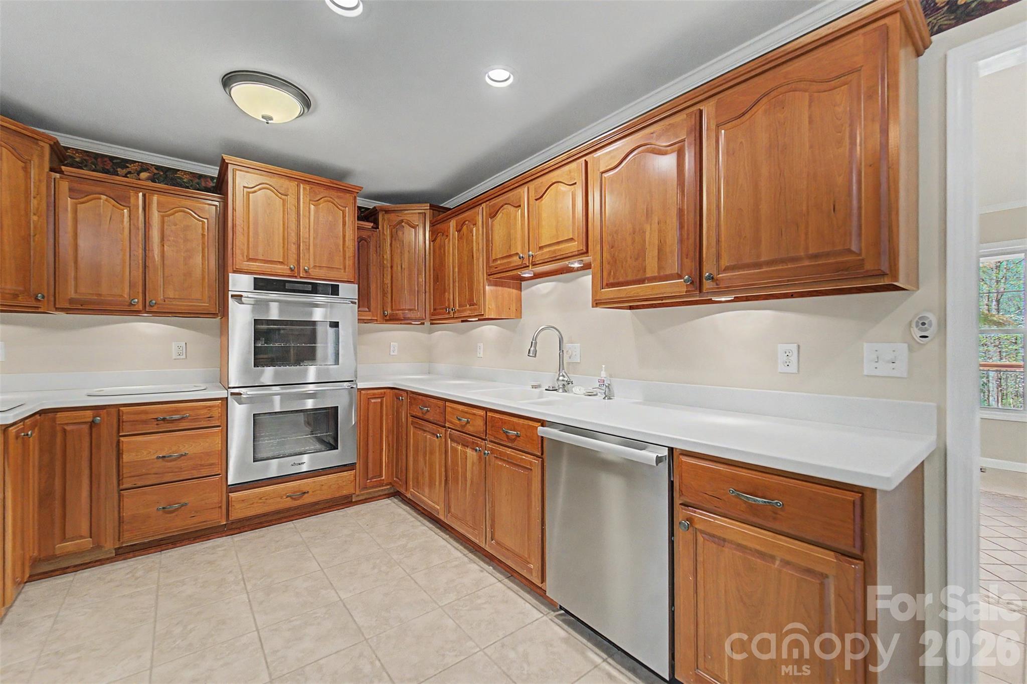 605 Toy Cove Road — Sylva